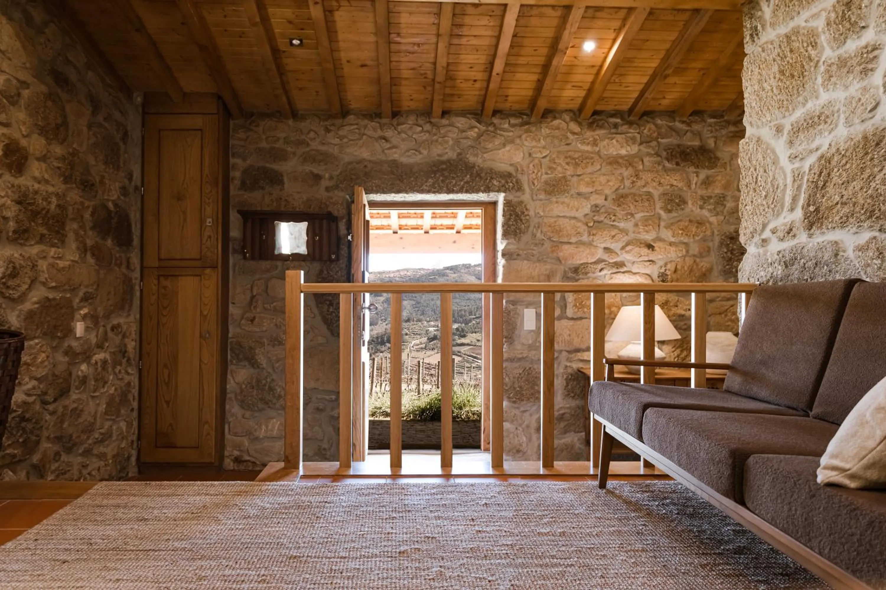 Quinta da Portela - Casa Visconde Arneiros - by RowdHouses