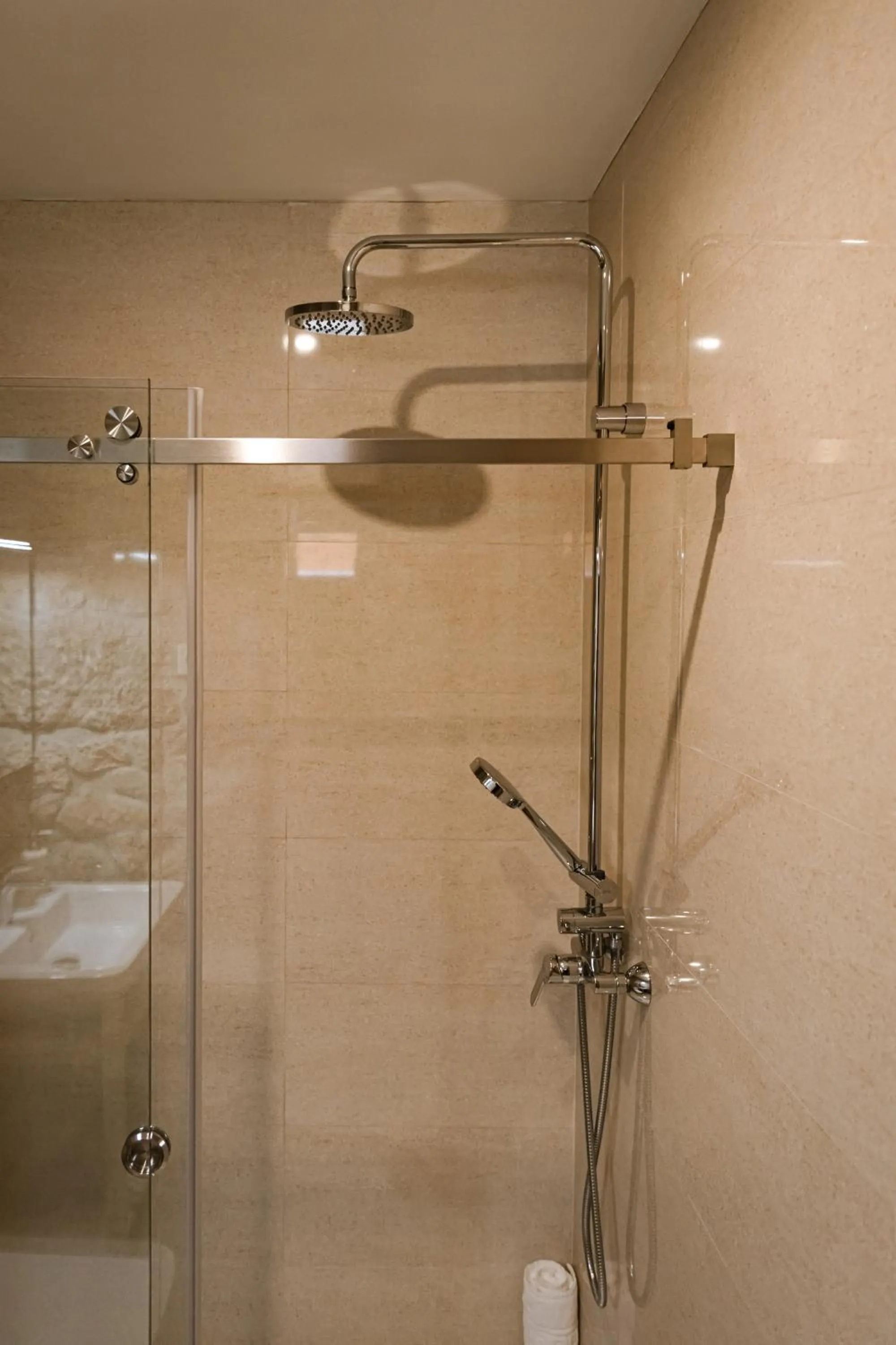 Quinta da Portela - Casa Visconde Arneiros - by RowdHouses