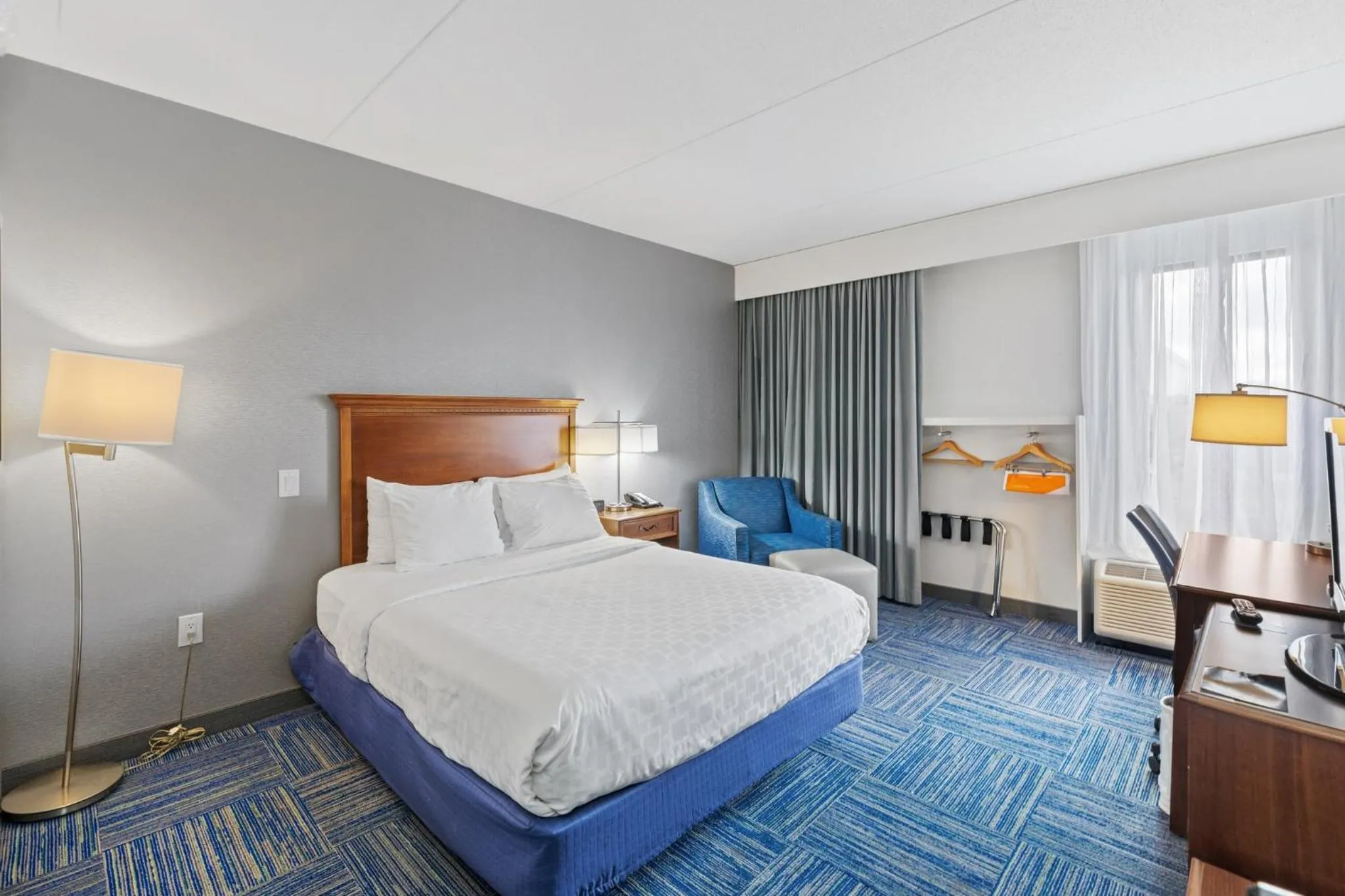 Photo of the whole room, Bed in Allentown Park Hotel by The Red Collection