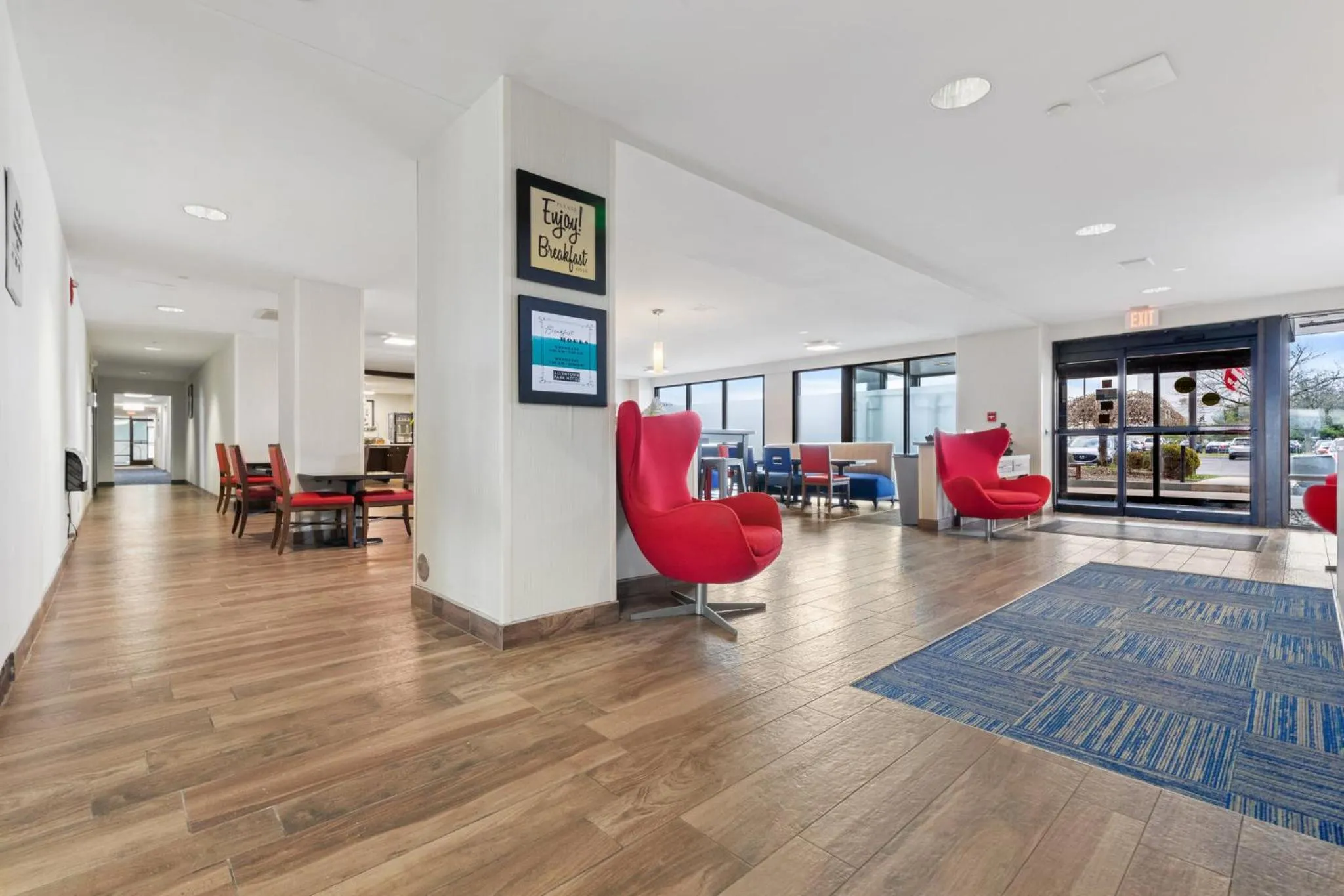 Lobby or reception in Allentown Park Hotel by The Red Collection