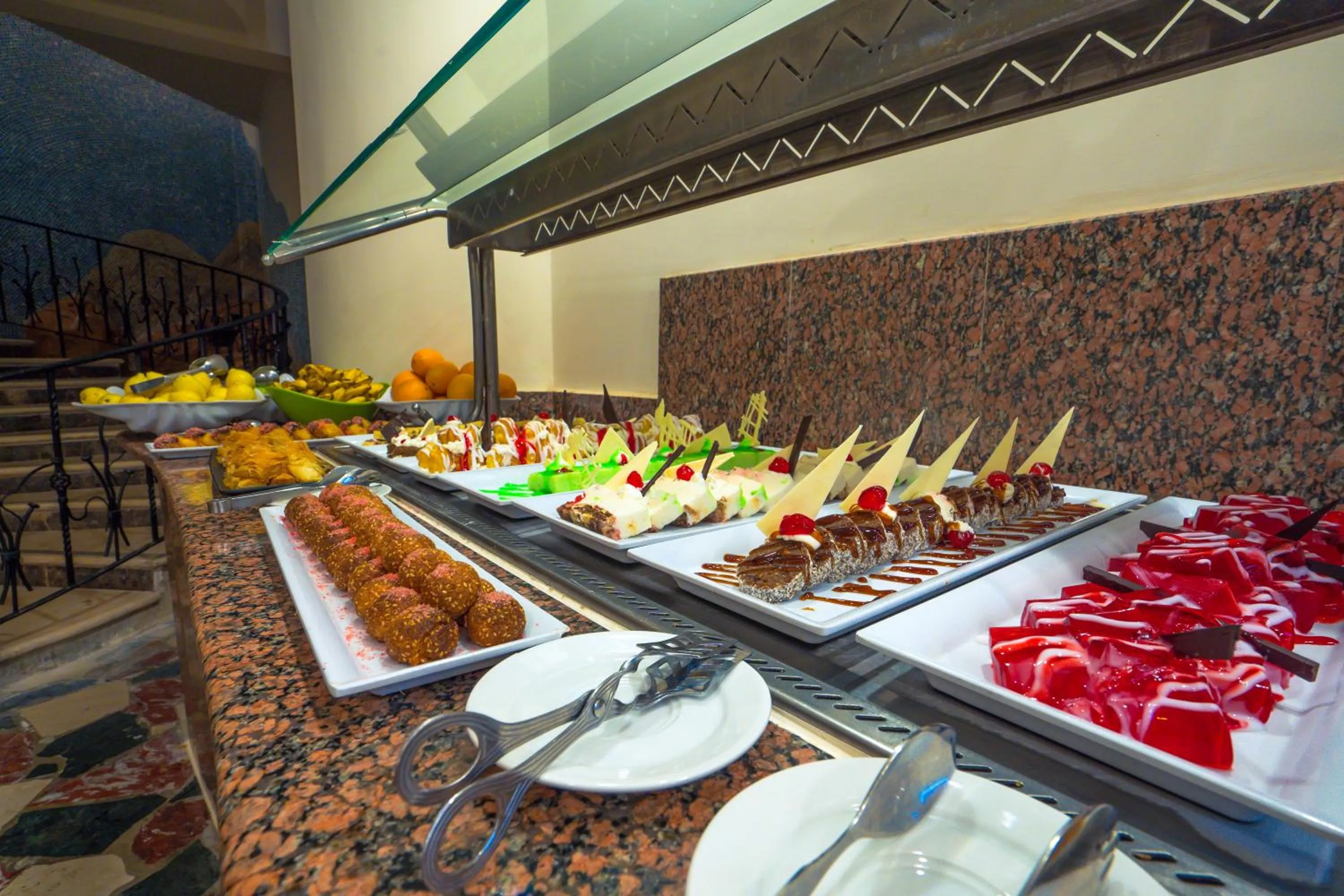 Food and drinks in Ivy Cyrene Sharm Resort Adults Friendly Plus 13