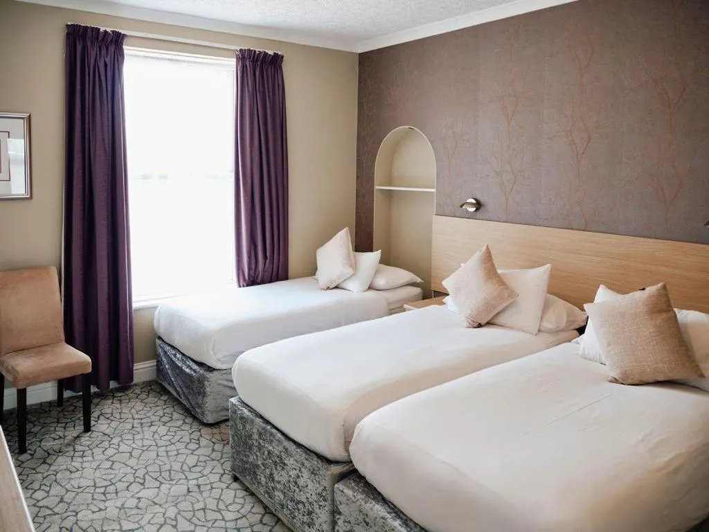 Bedroom, Bed in Hotel De Normandie