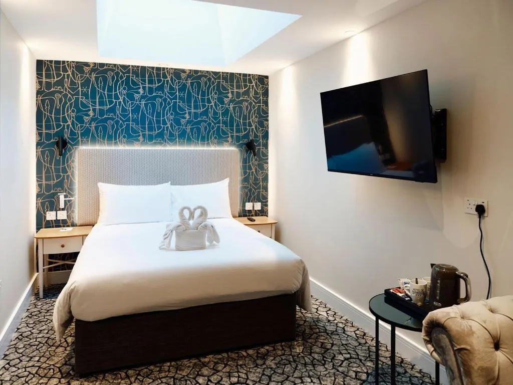 Bedroom, Bed in Hotel De Normandie