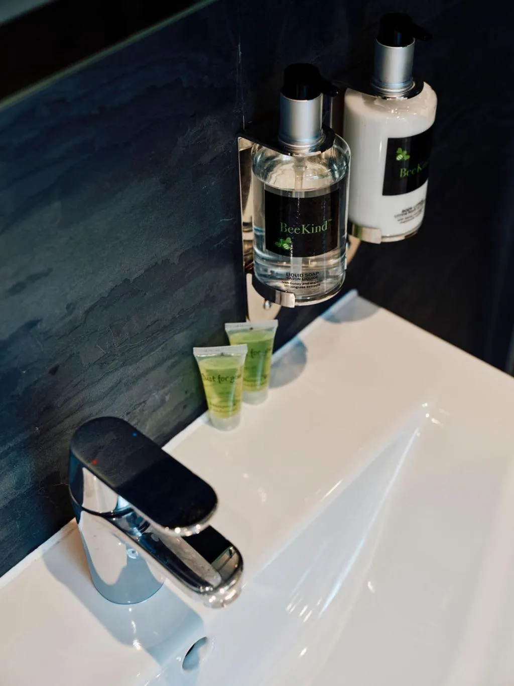 Bathroom in Hotel De Normandie