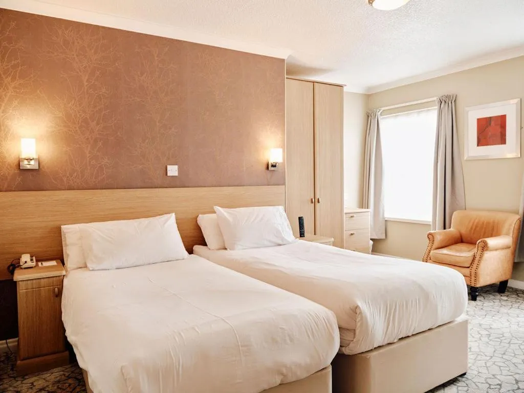 Bedroom, Bed in Hotel De Normandie