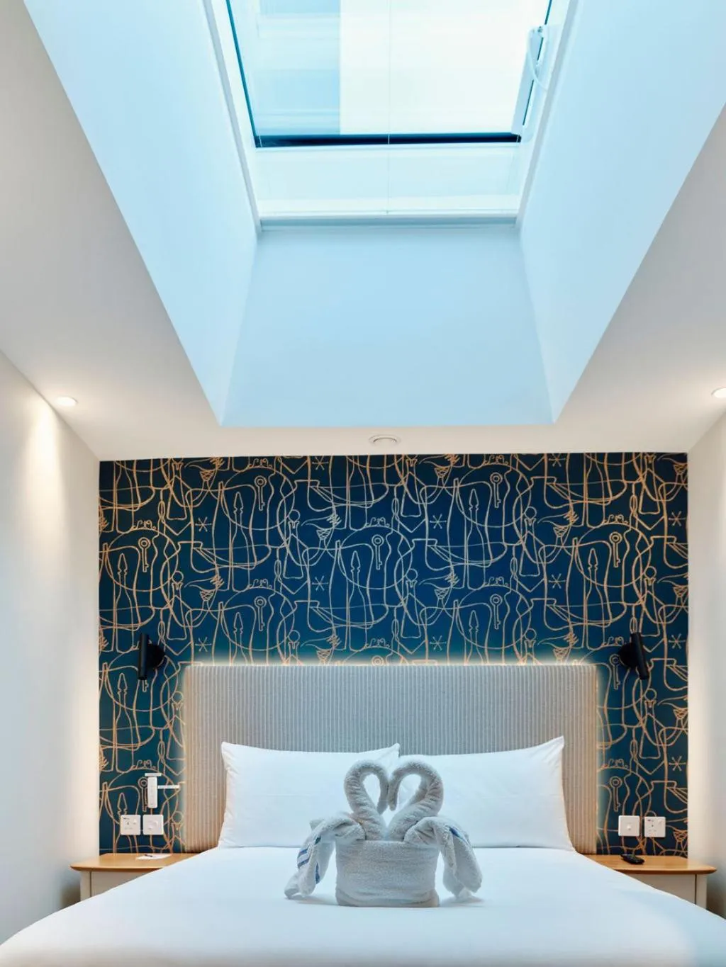 Bedroom, Bed in Hotel De Normandie