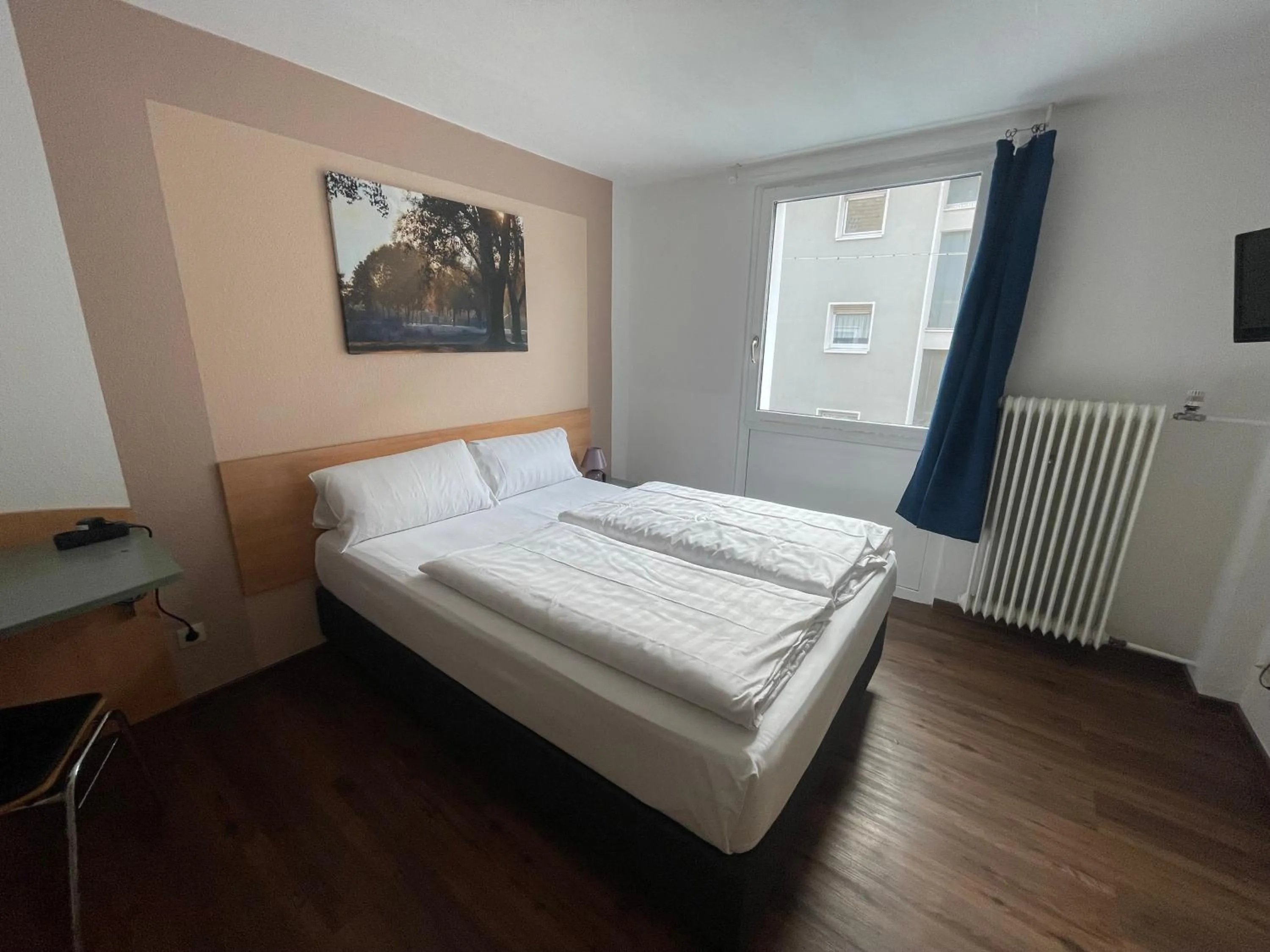 Photo of the whole room, Bed in Residenz Hotel Wuppertal