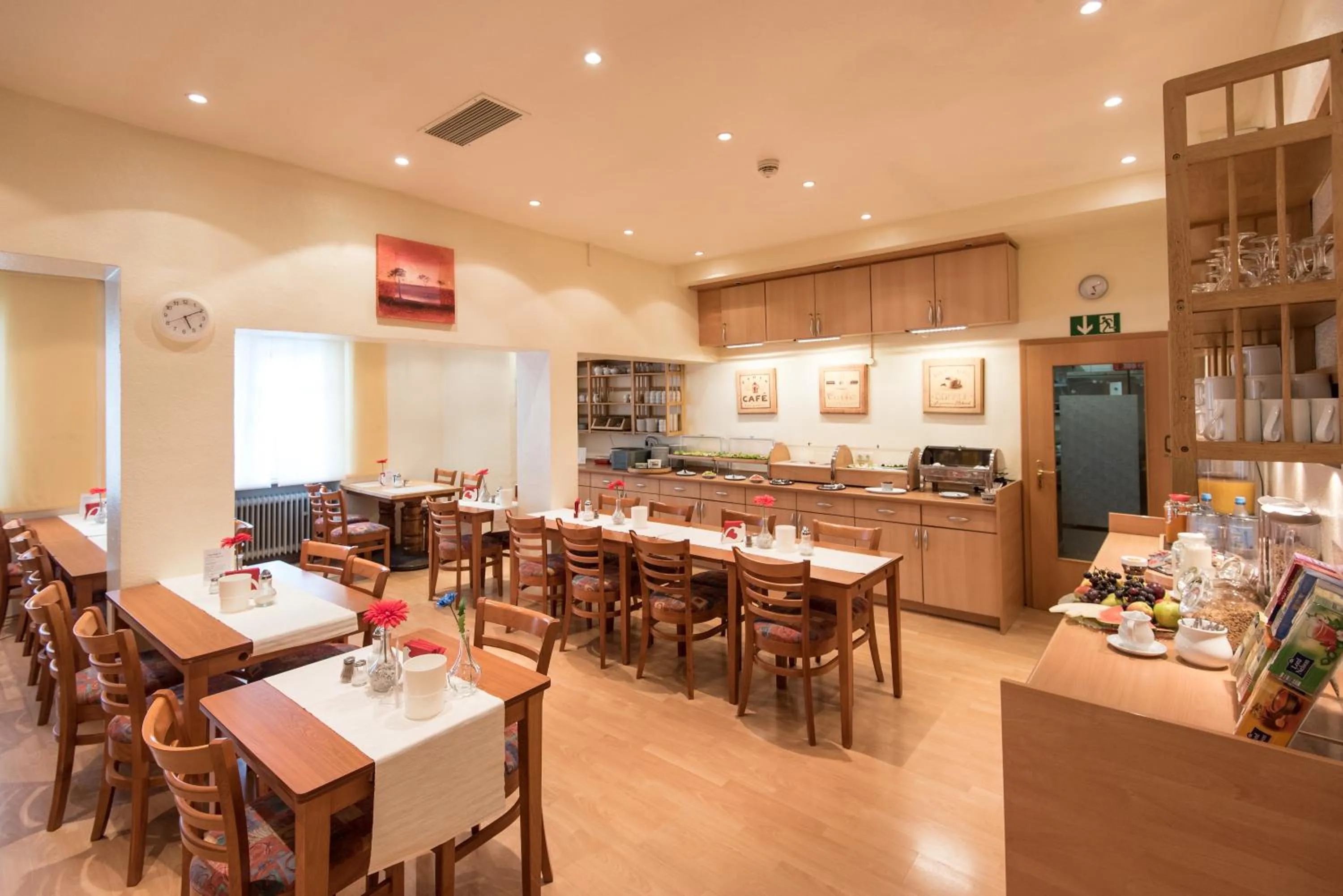 Food and drinks in Residenz Hotel Wuppertal