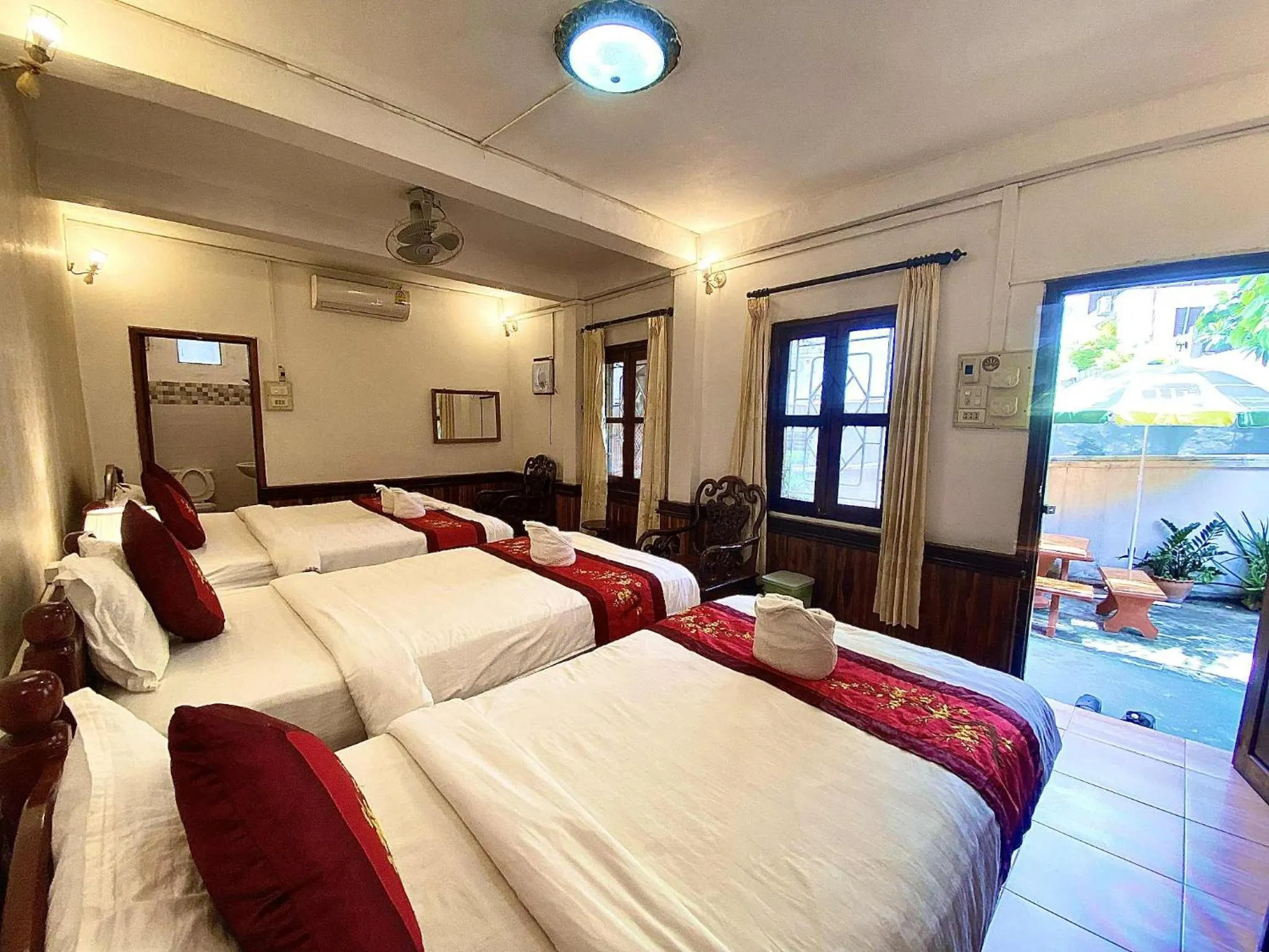 Bed in Villay Vanh Place House