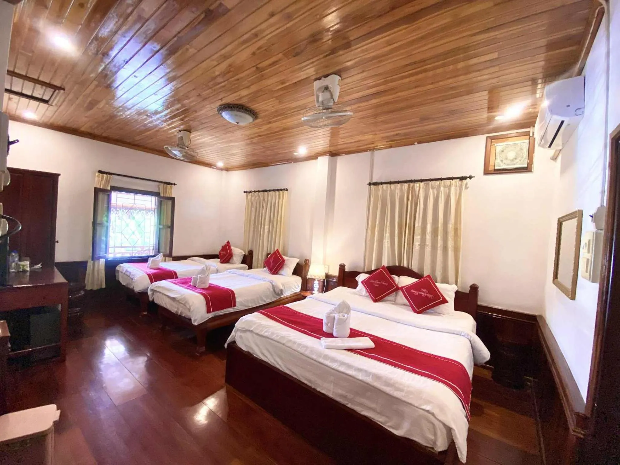 Bed in Villay Vanh Place House