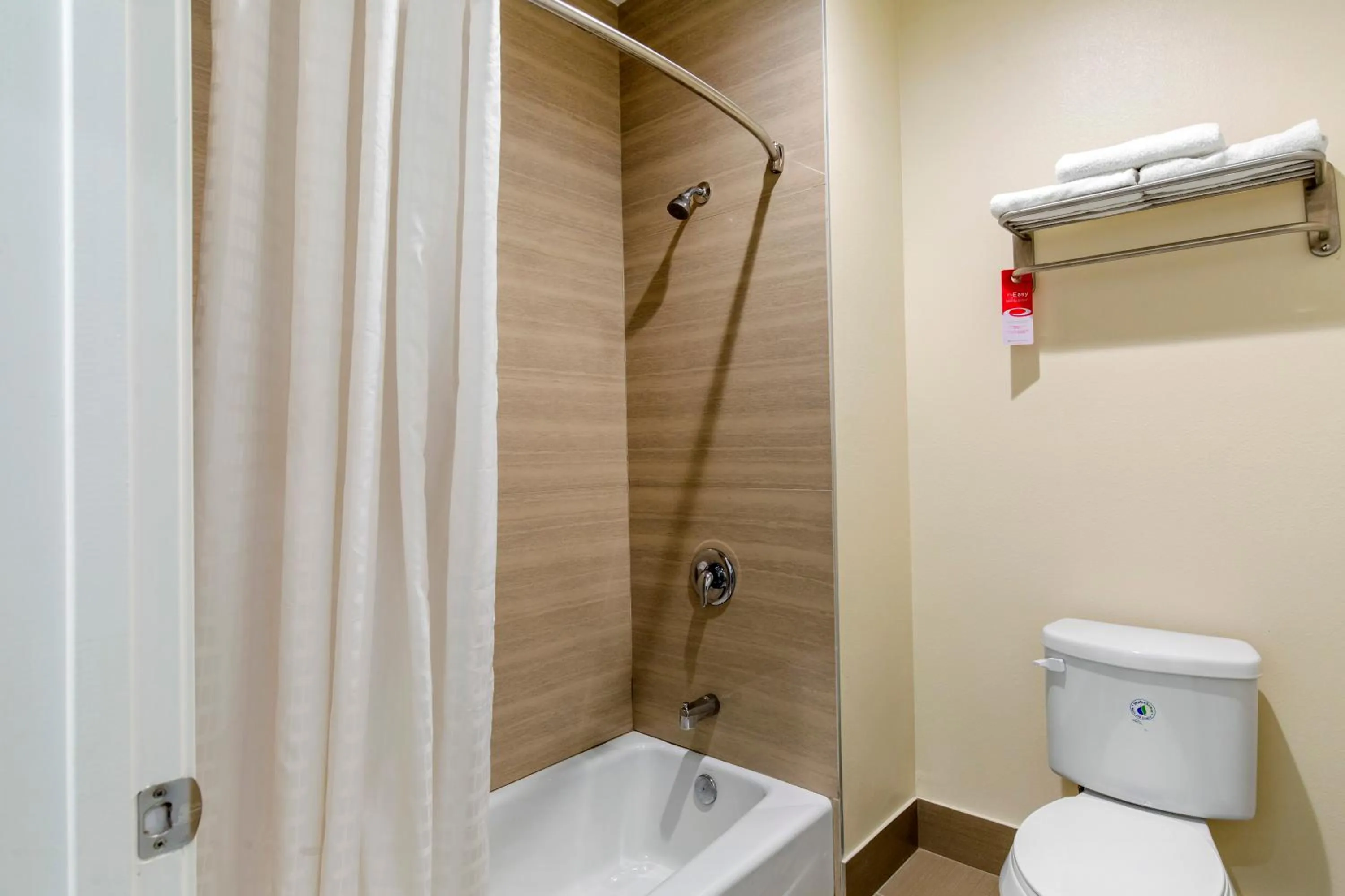 Bathroom in Econo Lodge Inn & Suites Houston Willowbrook