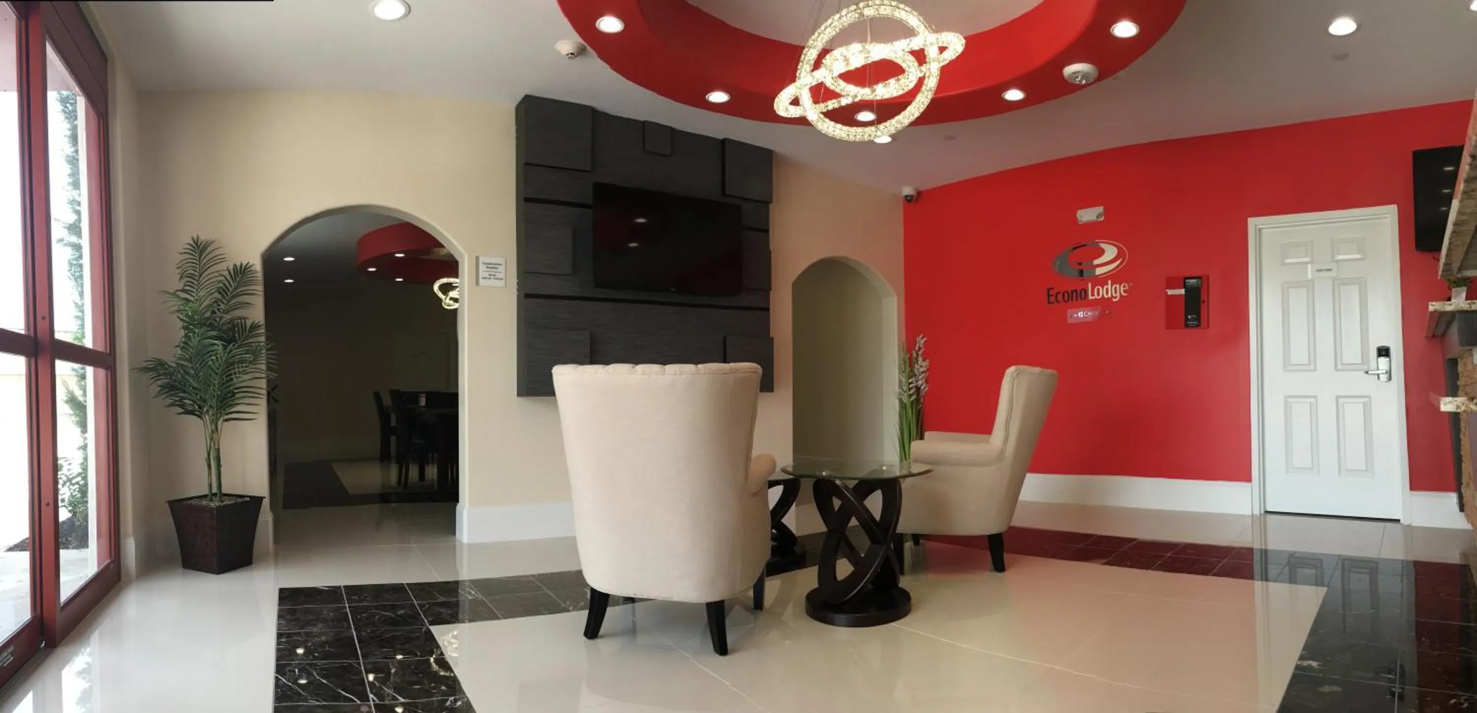 Area and facilities in Econo Lodge Inn & Suites Houston Willowbrook