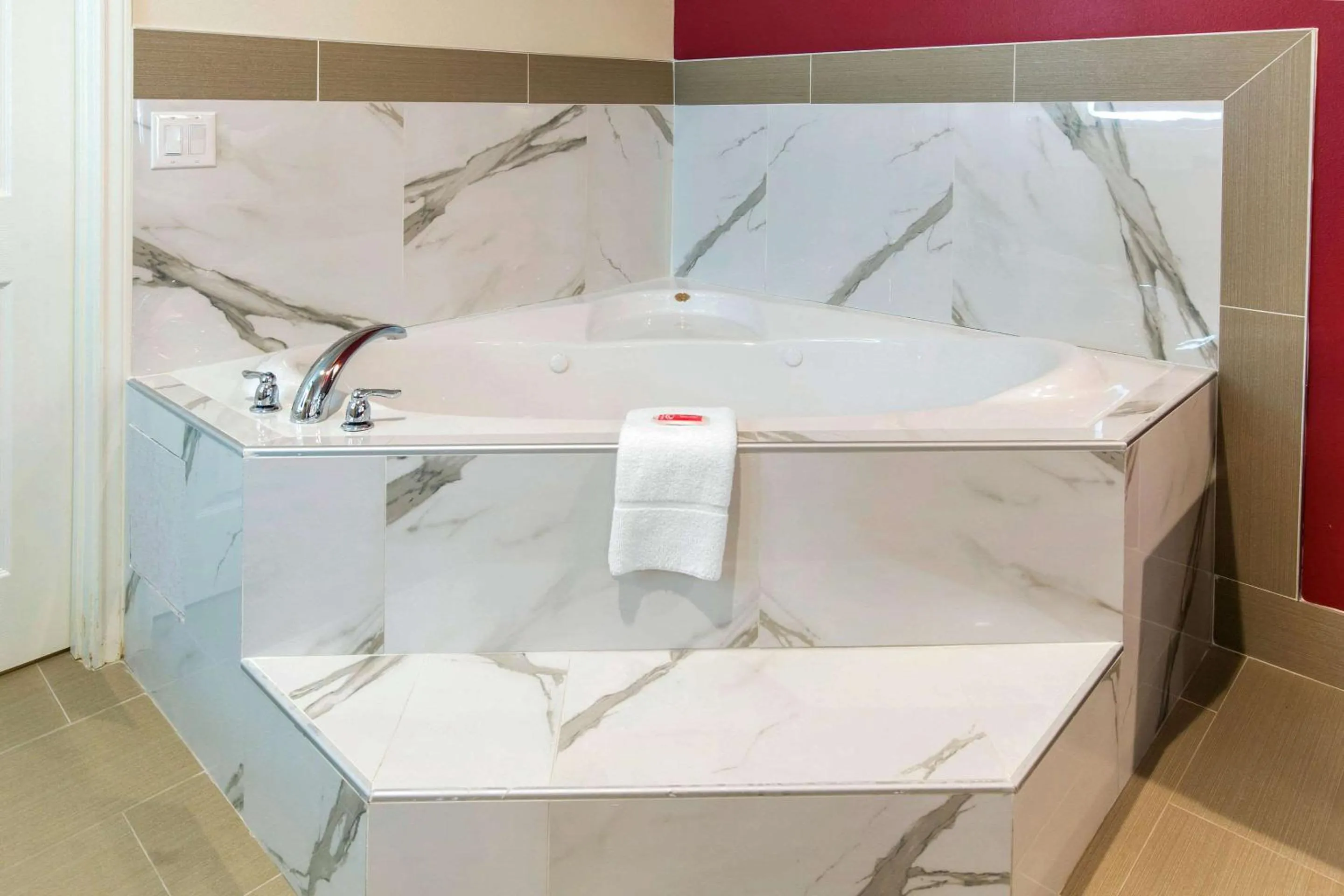 Photo of the whole room in Econo Lodge Inn & Suites Houston Willowbrook