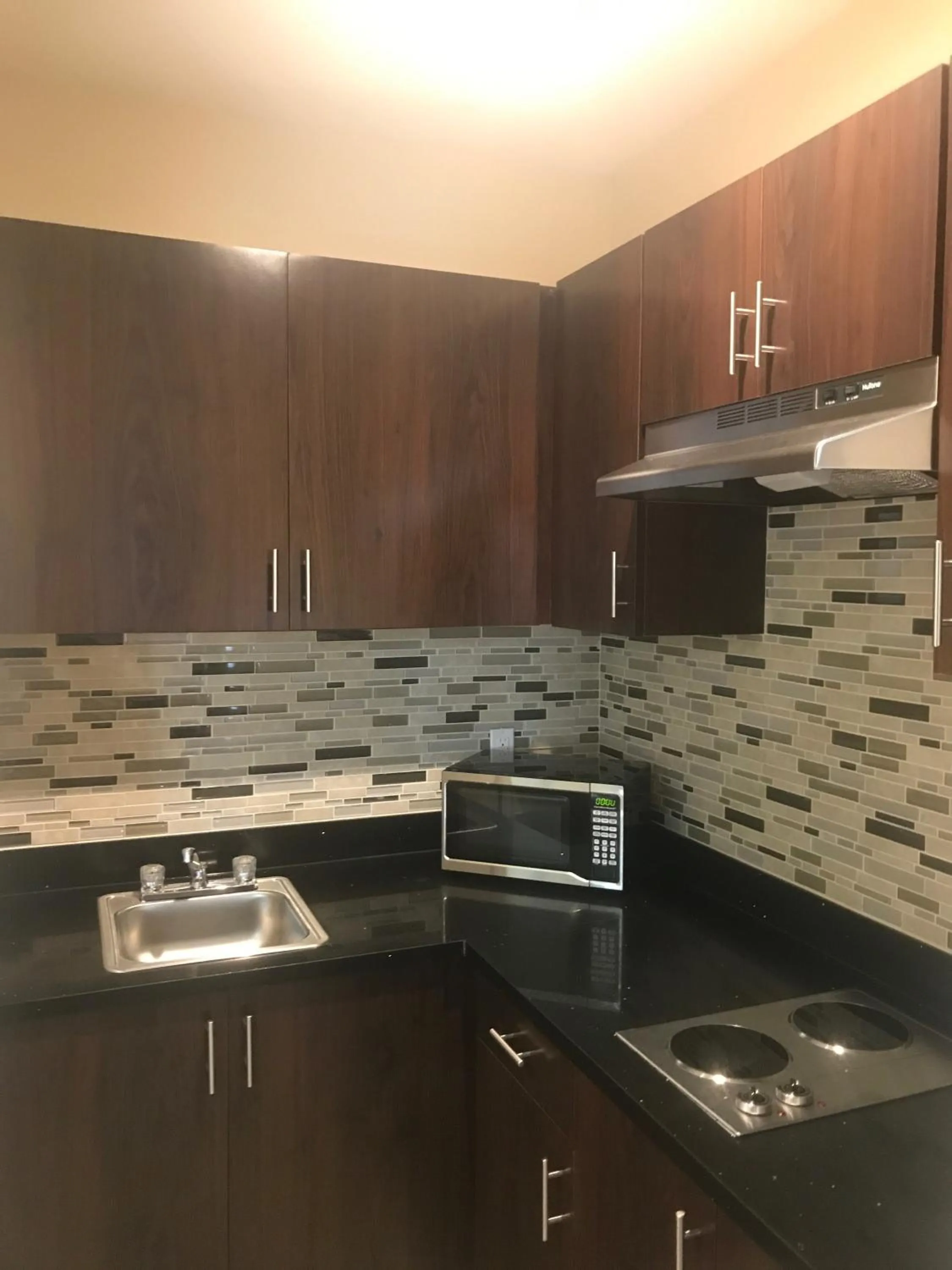 Coffee/tea facilities in Econo Lodge Inn & Suites Houston Willowbrook