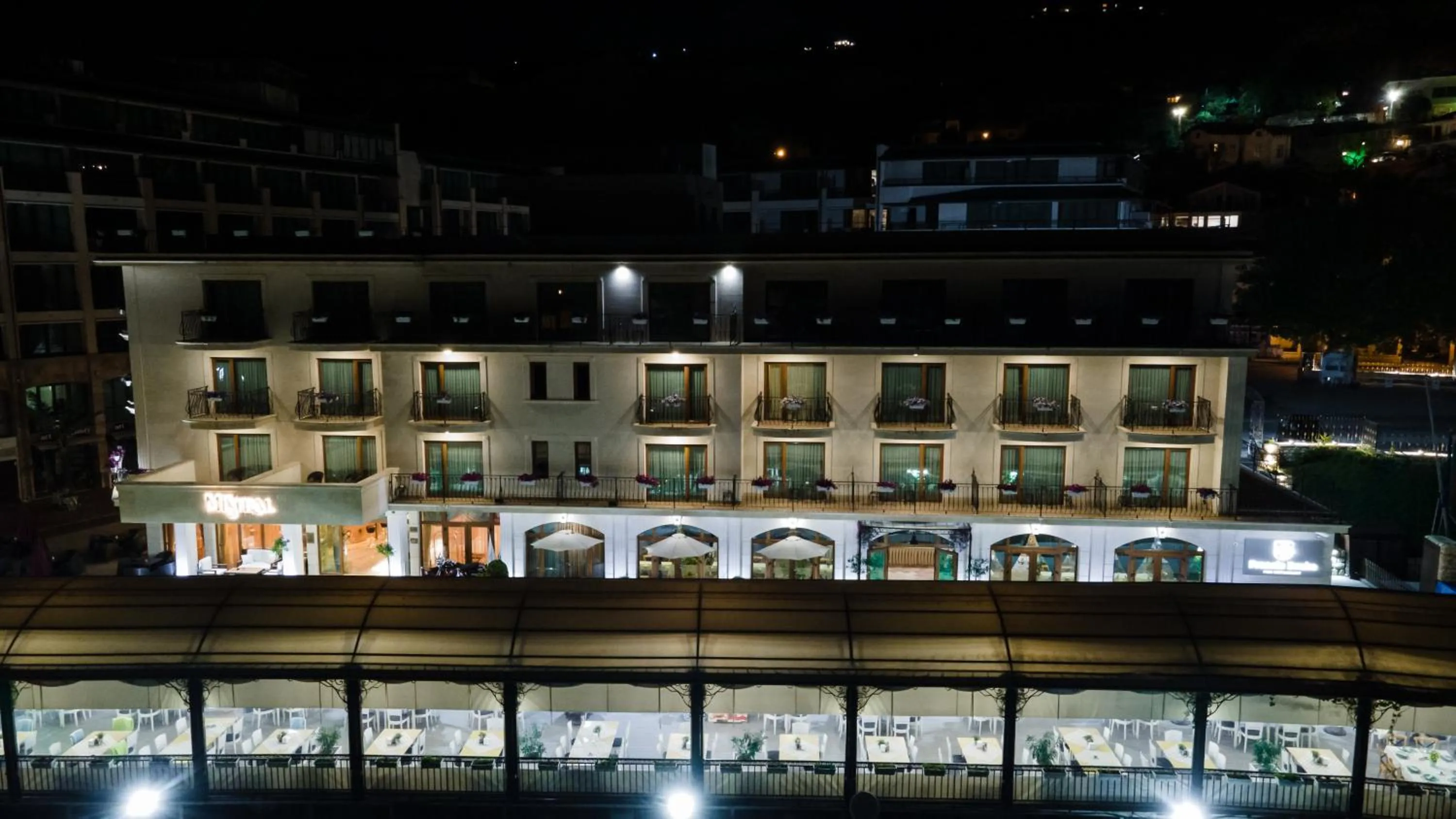 Property building in Hotel Mistral