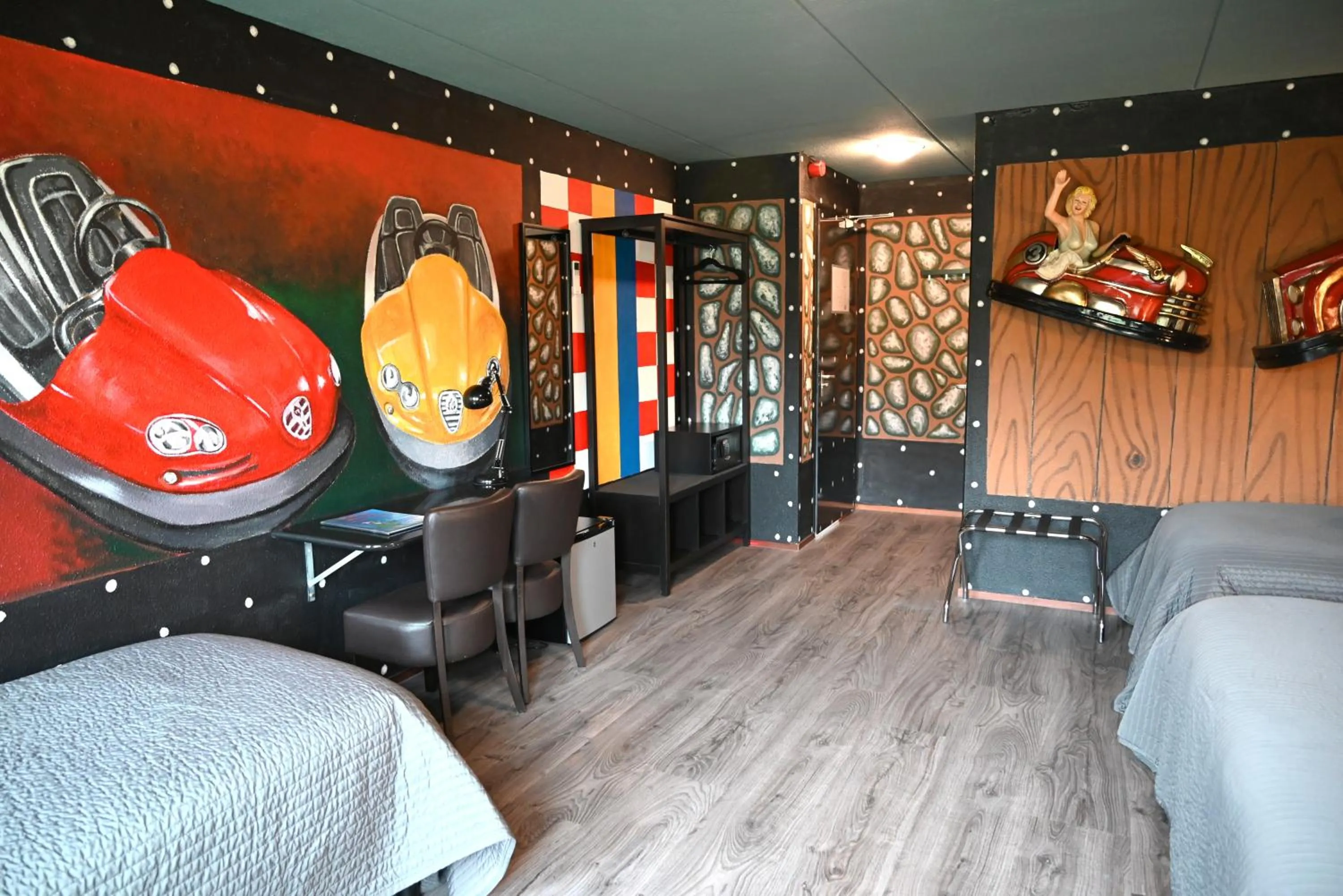 Property building in Drouwenerzand Hotel