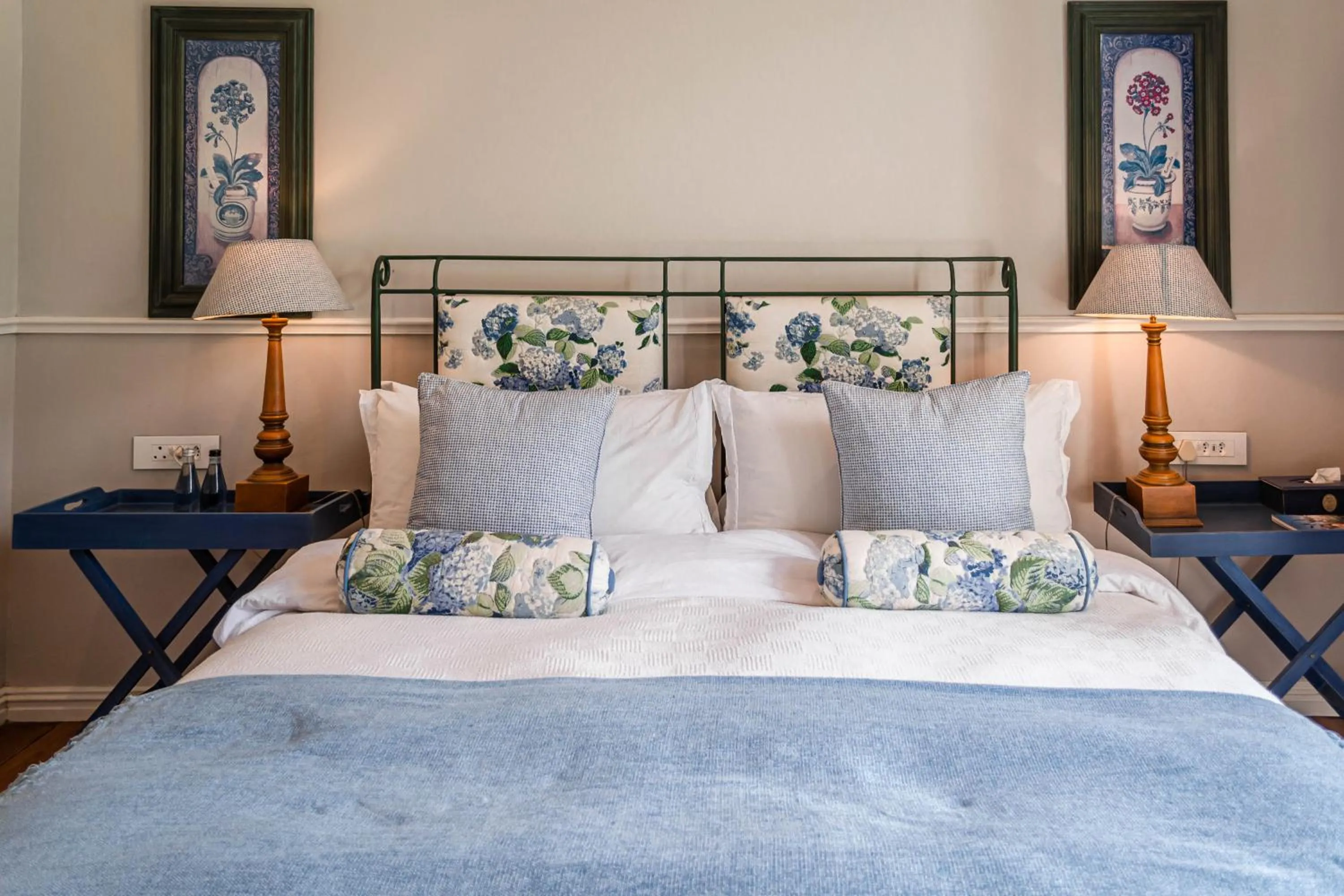 Bedroom, Bed in Van der Stel Manor