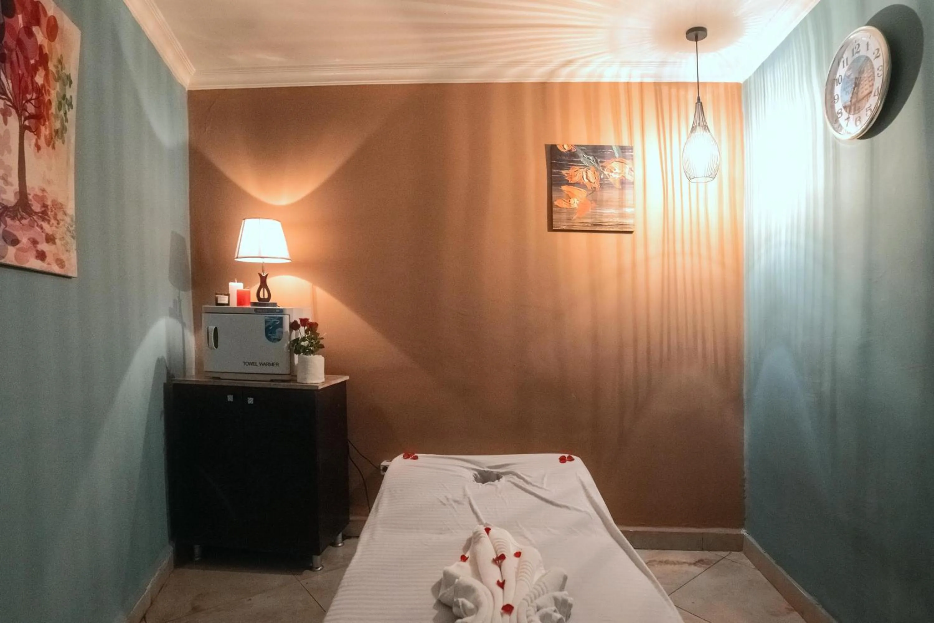 Spa and wellness centre/facilities, Bed in Best Western Plus Addis Ababa