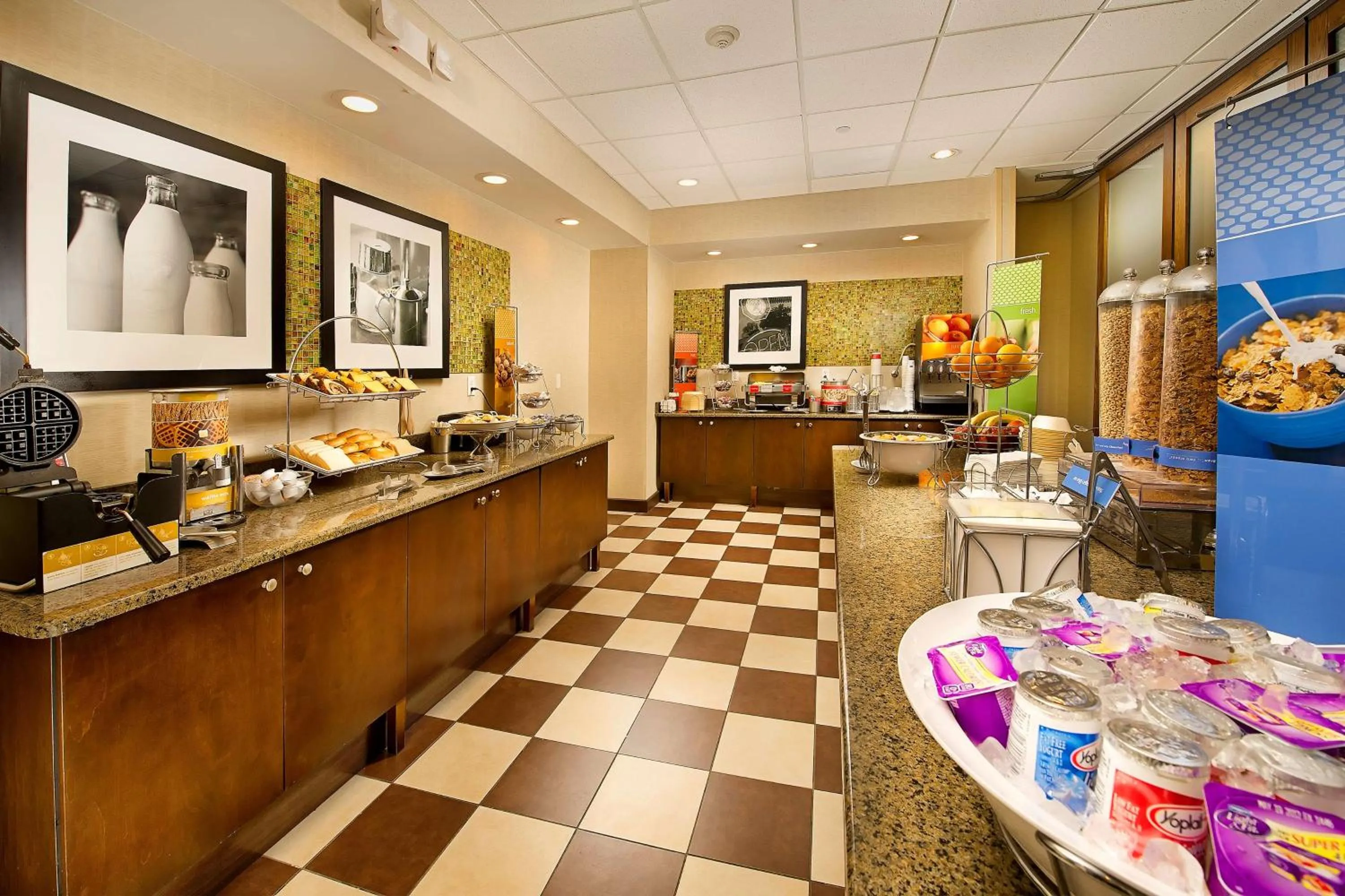 Breakfast in Hampton Inn Pampa