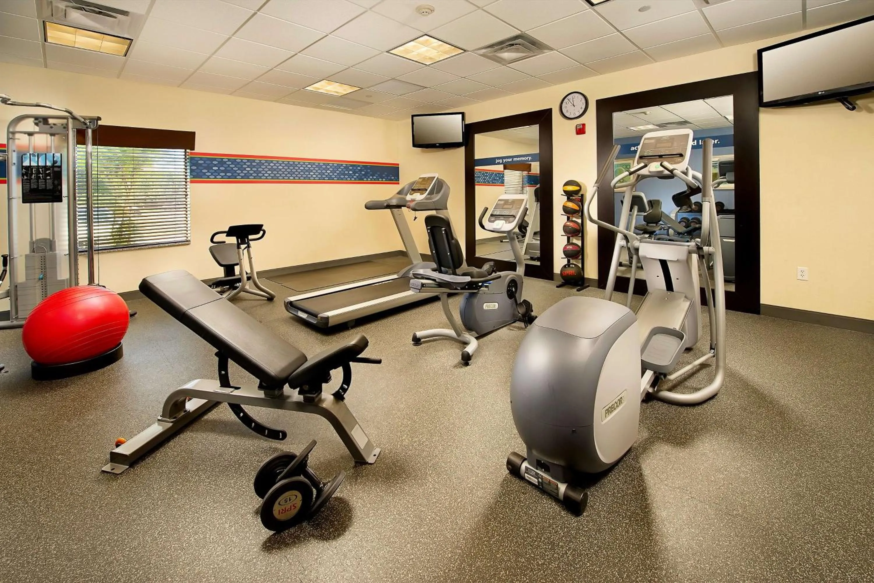 Fitness centre/facilities in Hampton Inn Pampa