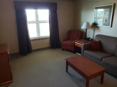 Two-Bedroom Queen Suite with Kitchen- Non-Smoking in Clarion Hotel & Suites Williston Two-Bedroom Queen Suite with Kitchen- Non-Smoking in Clarion Hotel & Suites Williston