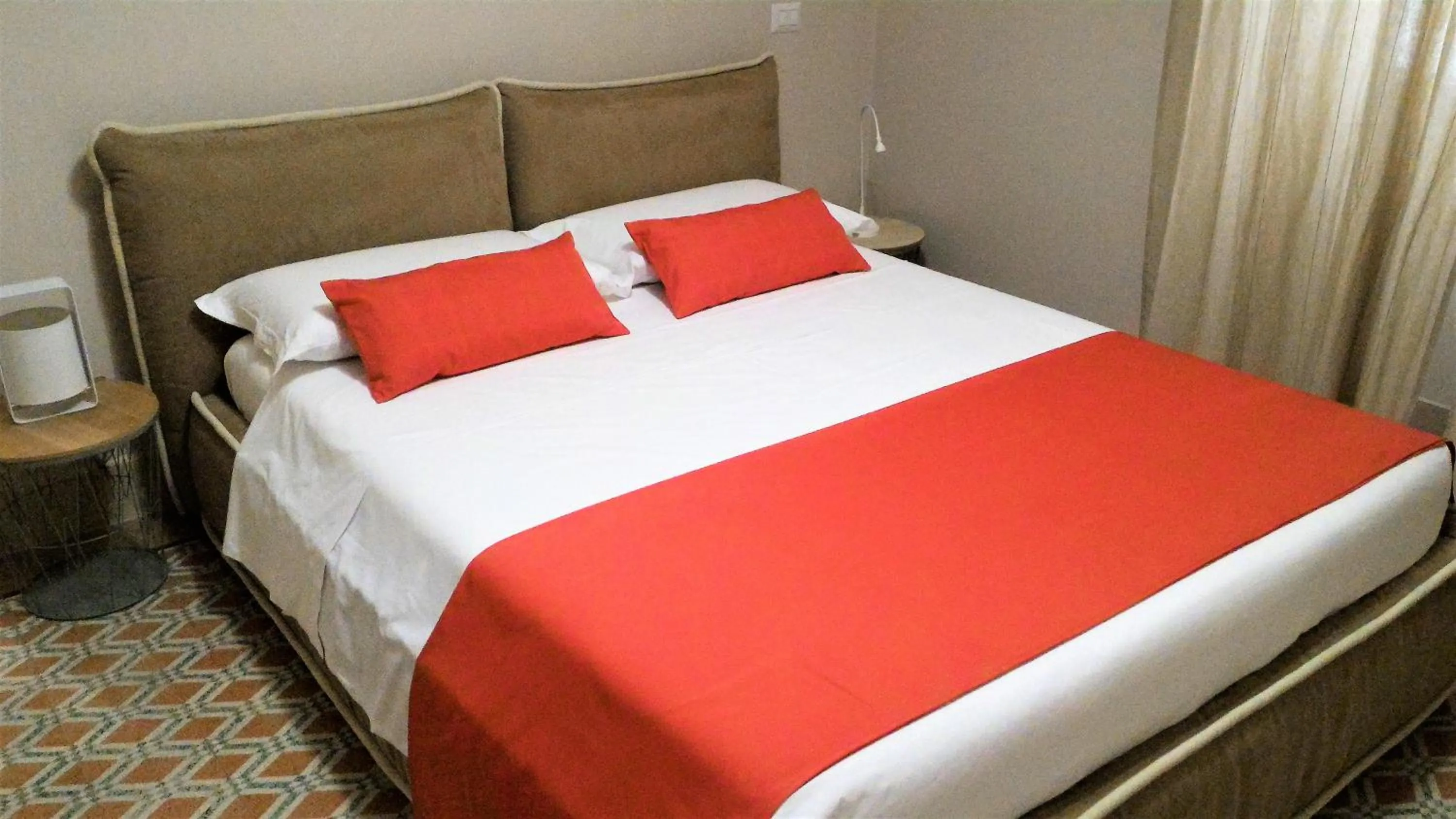 Photo of the whole room, Bed in Casa Isabela luxury rooms