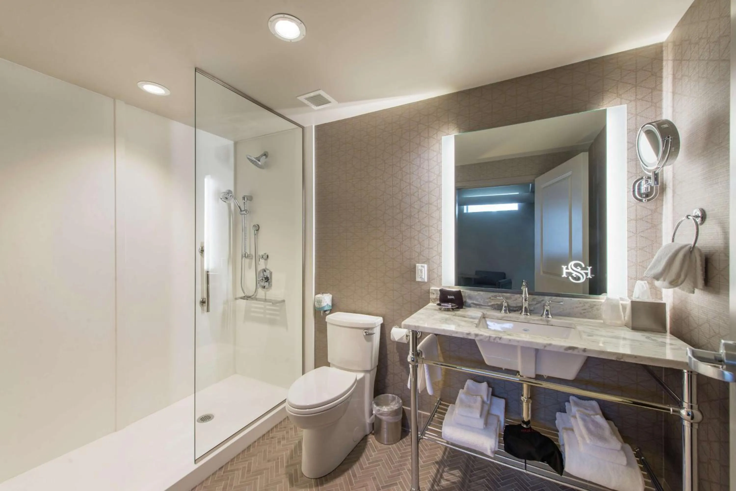 Bathroom in Hotel Saranac, Curio Collection By Hilton