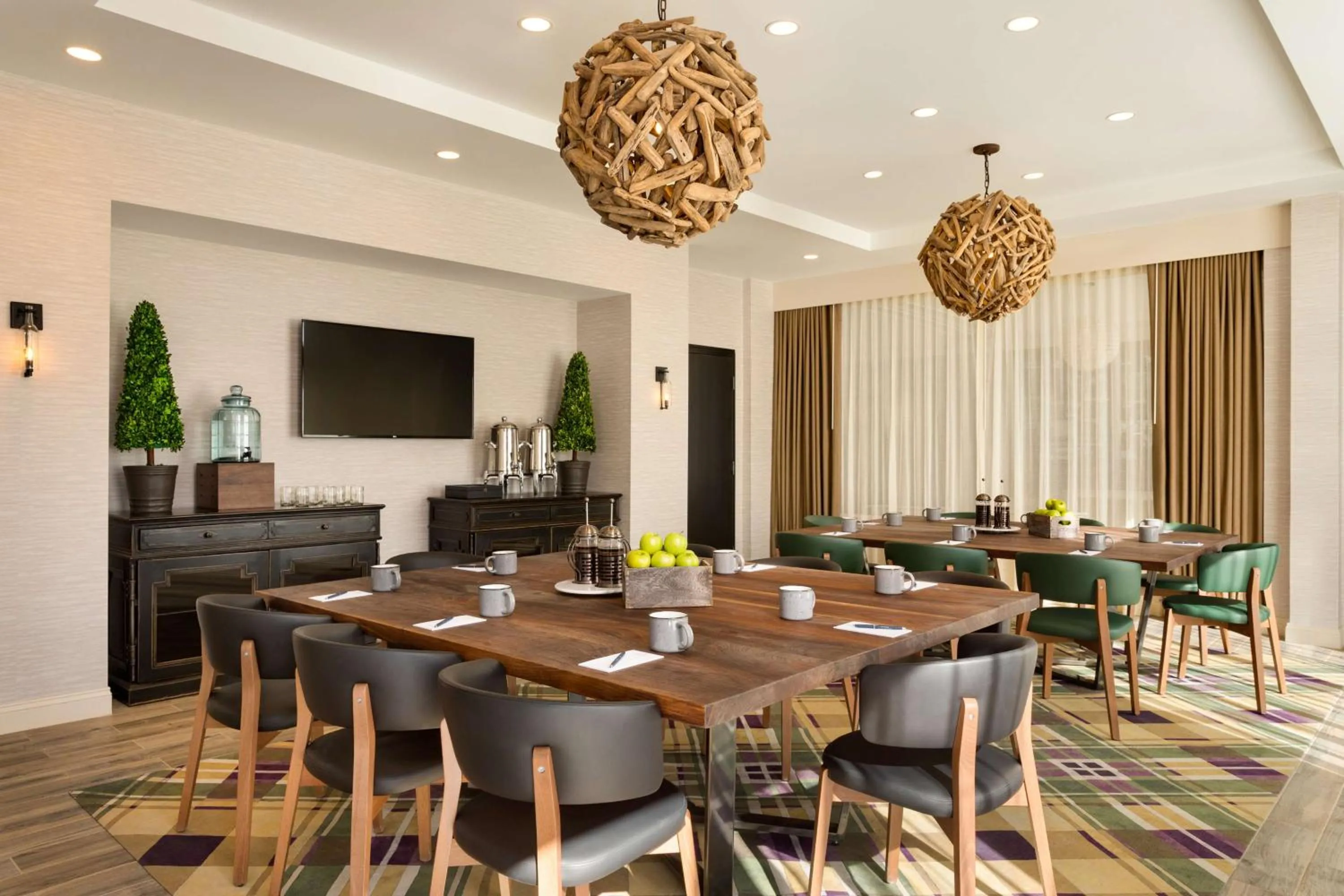 Meeting/conference room in Hotel Saranac, Curio Collection By Hilton