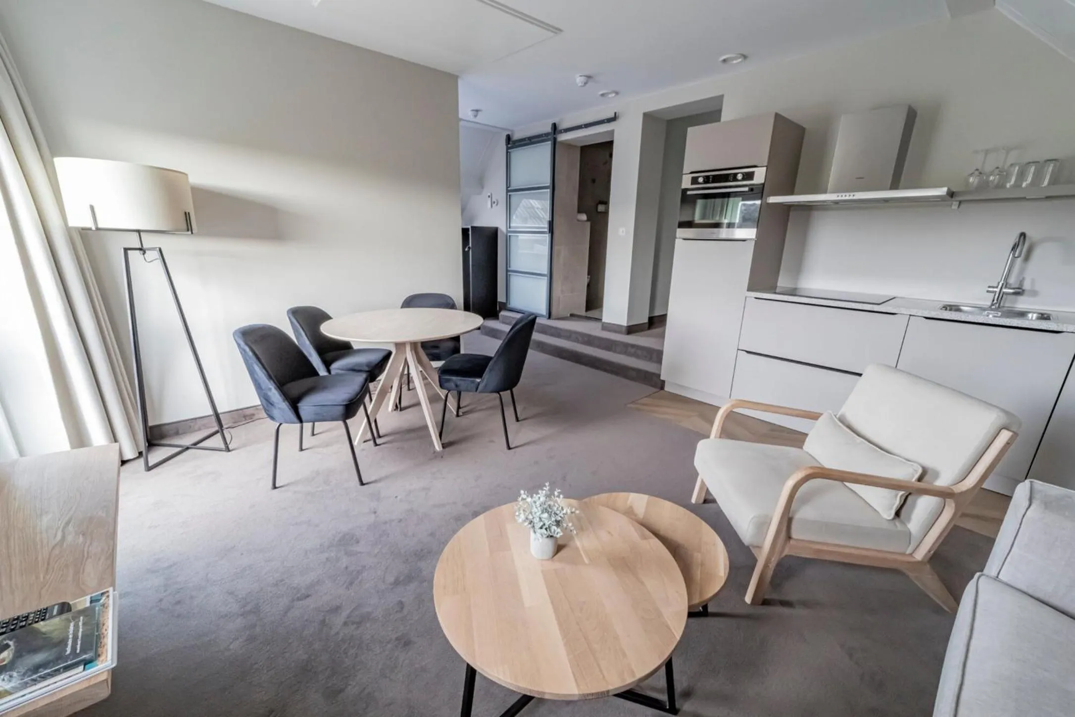 Kitchen or kitchenette in Strandstudio's Camperduin