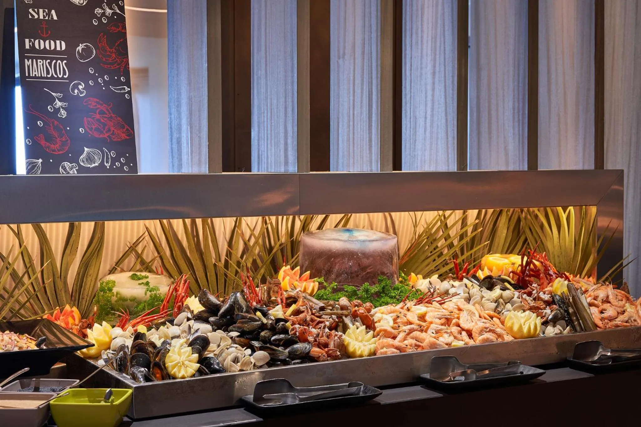 Dinner in Palace Bonanza Playa Resort & SPA by Olivia Hotels Collection