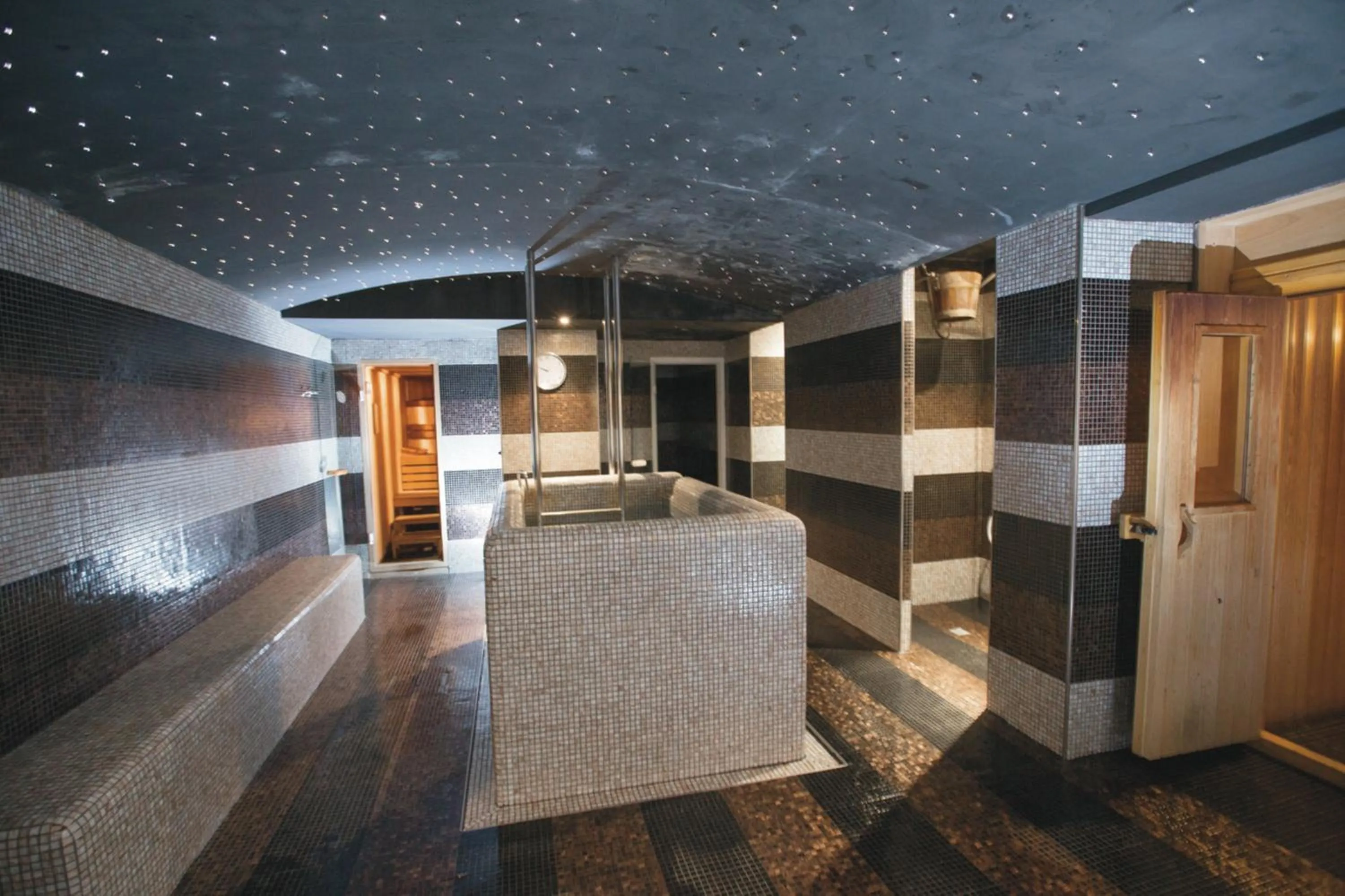 Hot Tub in Palace Bonanza Playa Resort & SPA by Olivia Hotels Collection