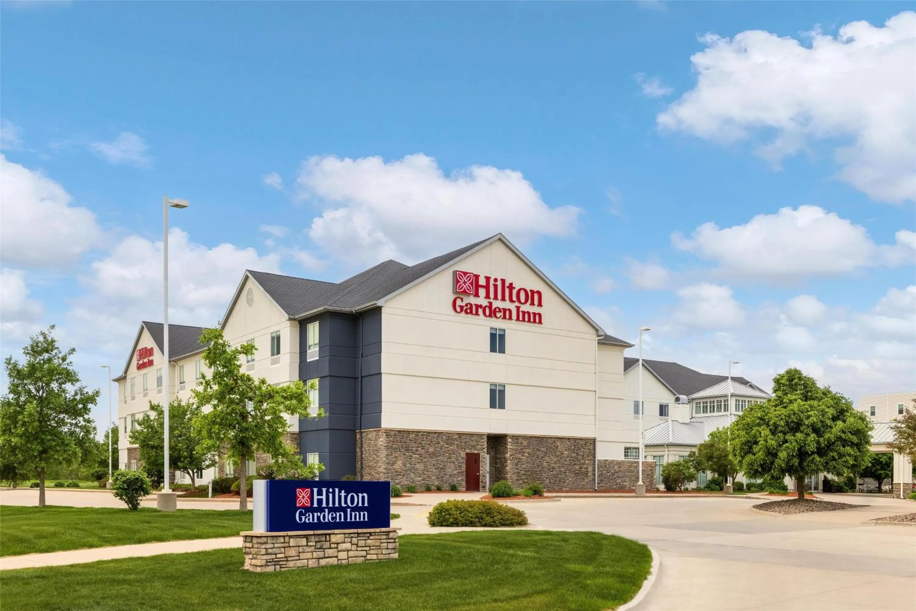 Property building in Hilton Garden Inn Ames