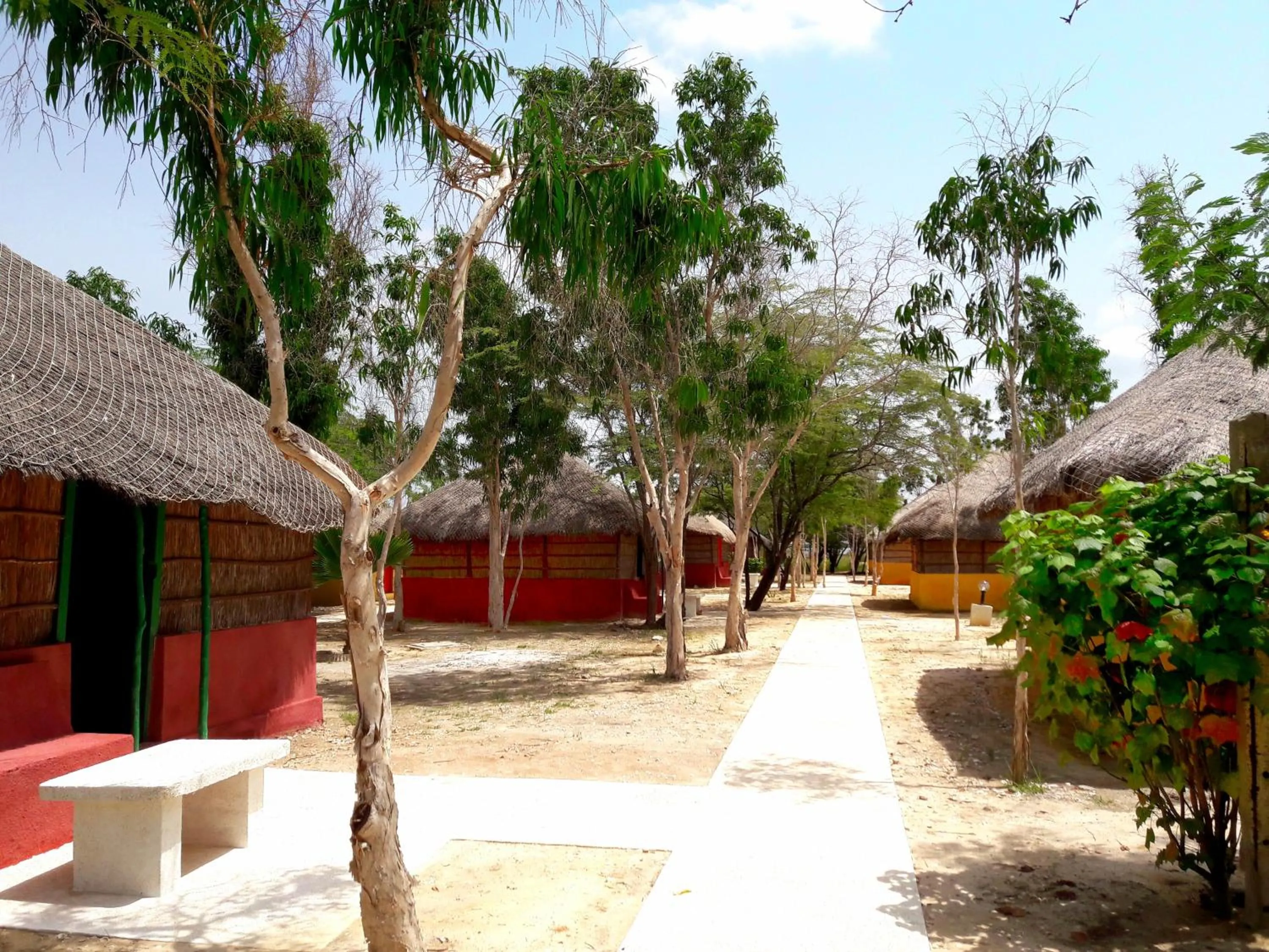 Restaurant/places to eat in Campement Hakuna Lodge