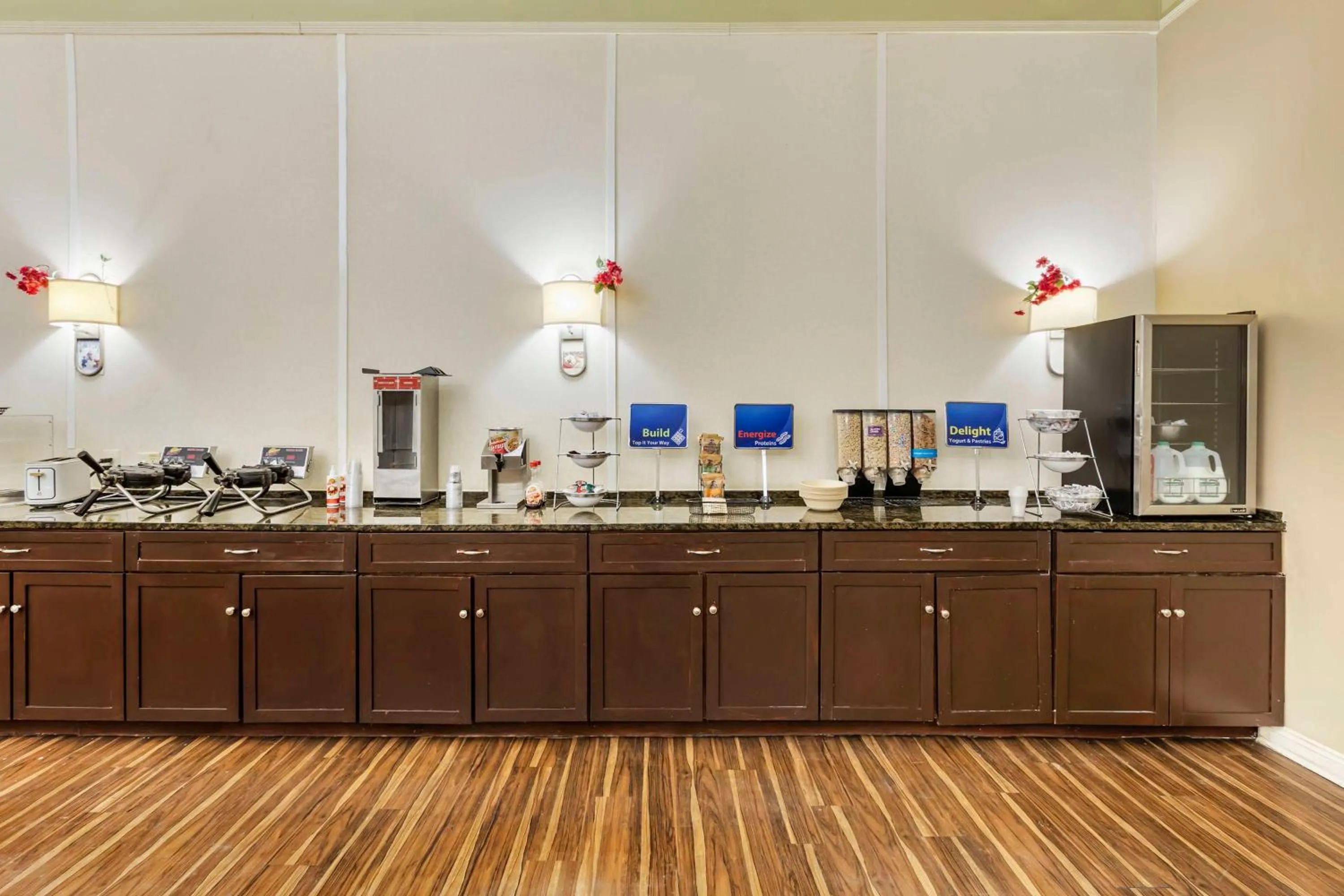 Breakfast in Best Western Watertown/Fort Drum