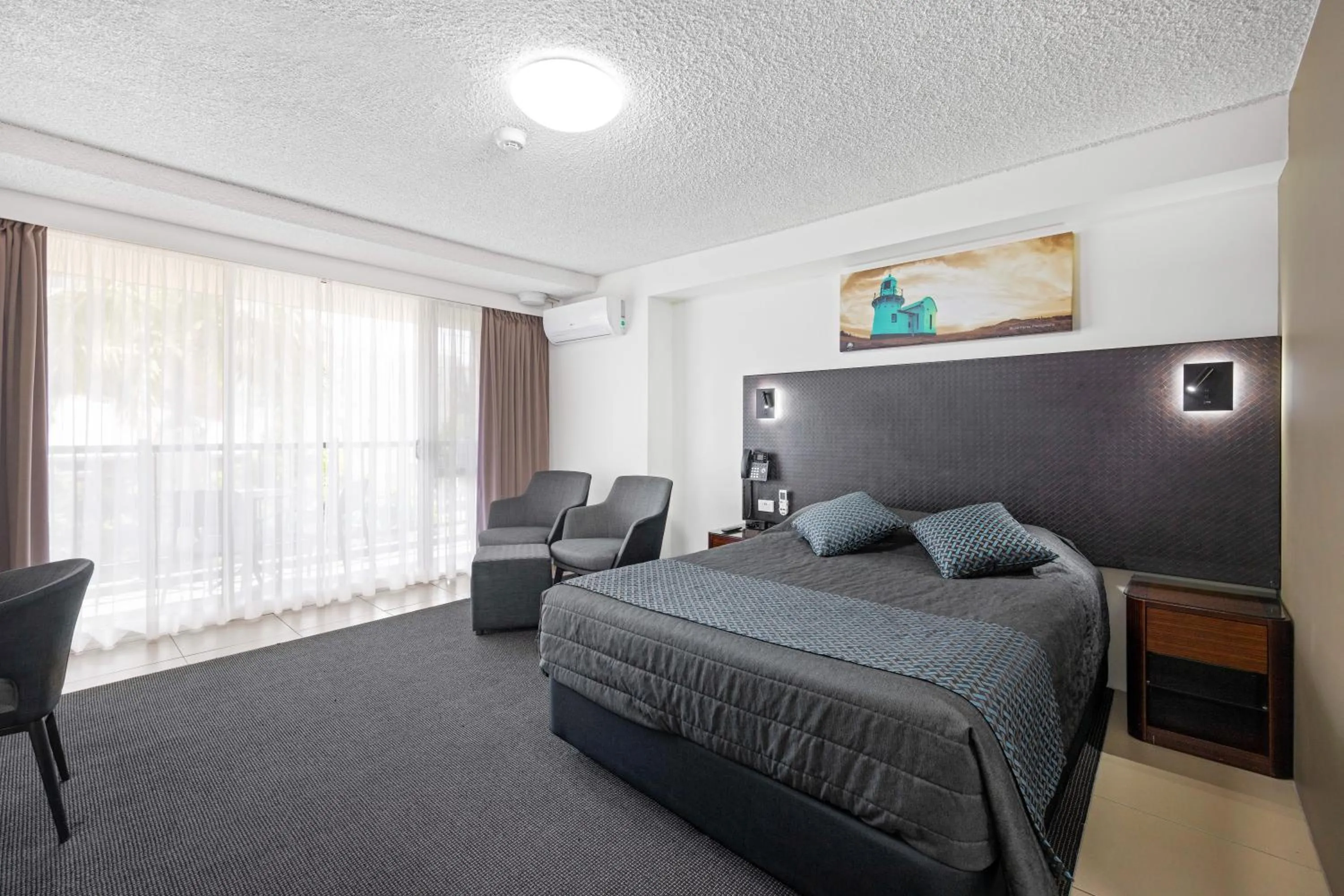 Bedroom, Bed in El Motor Inn