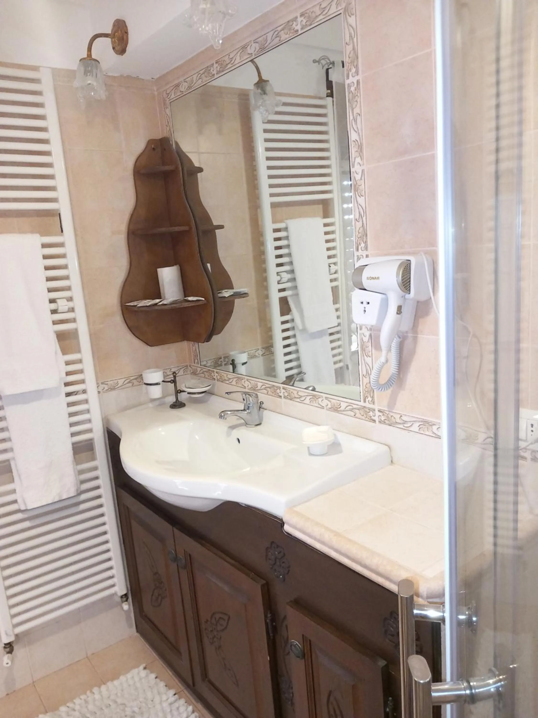 Bathroom in Lussuoso B&B