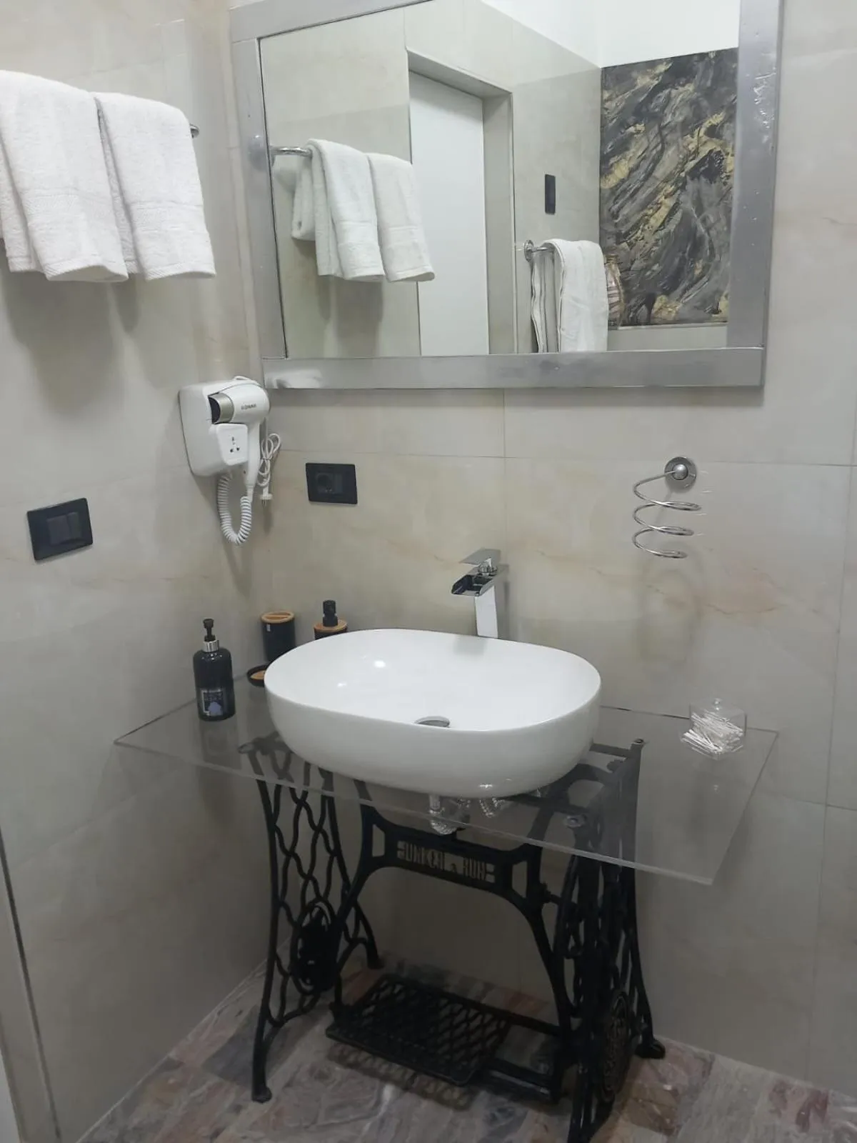 Bathroom in Lussuoso B&B