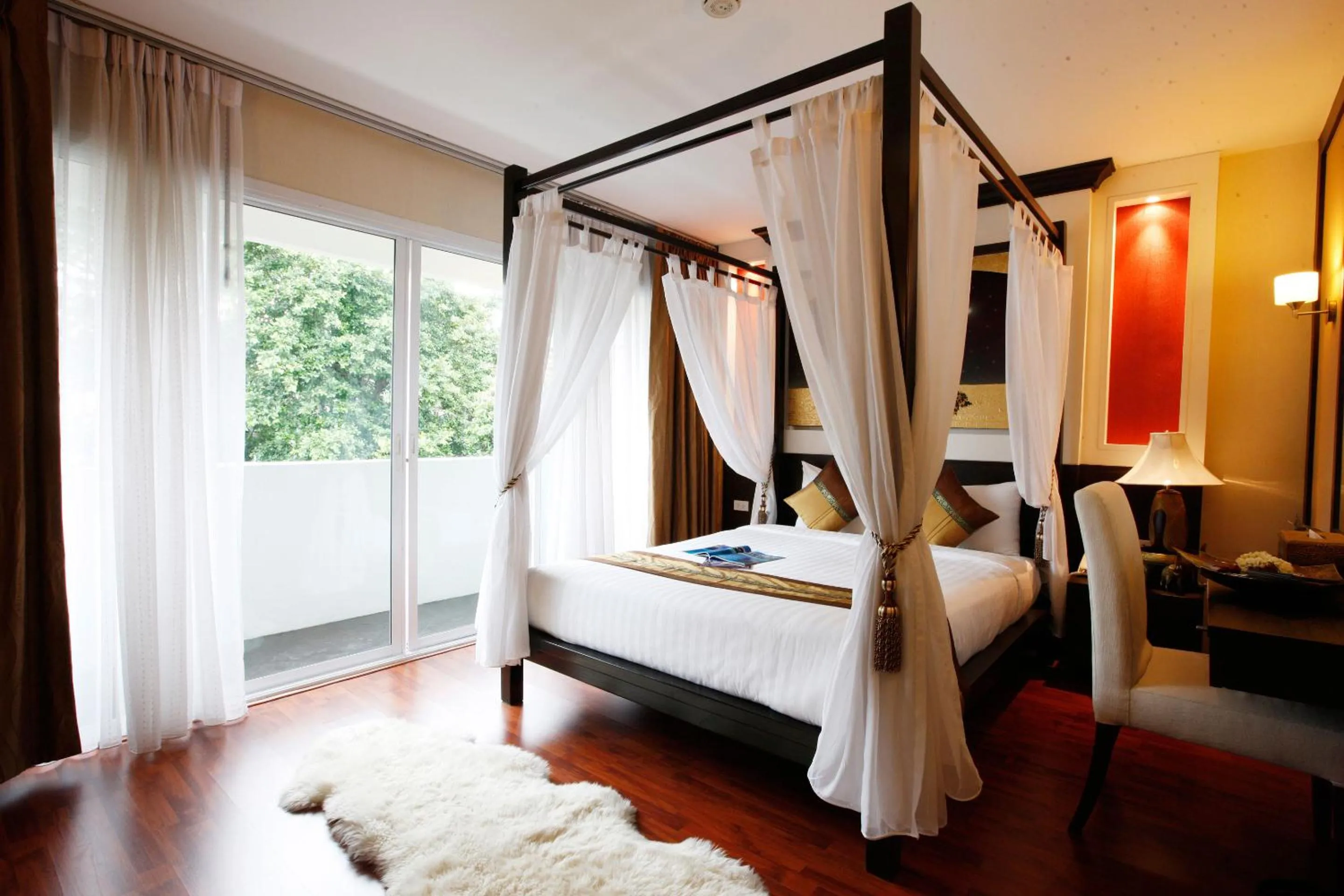 Photo of the whole room, Bed in Mirth Sathorn Hotel