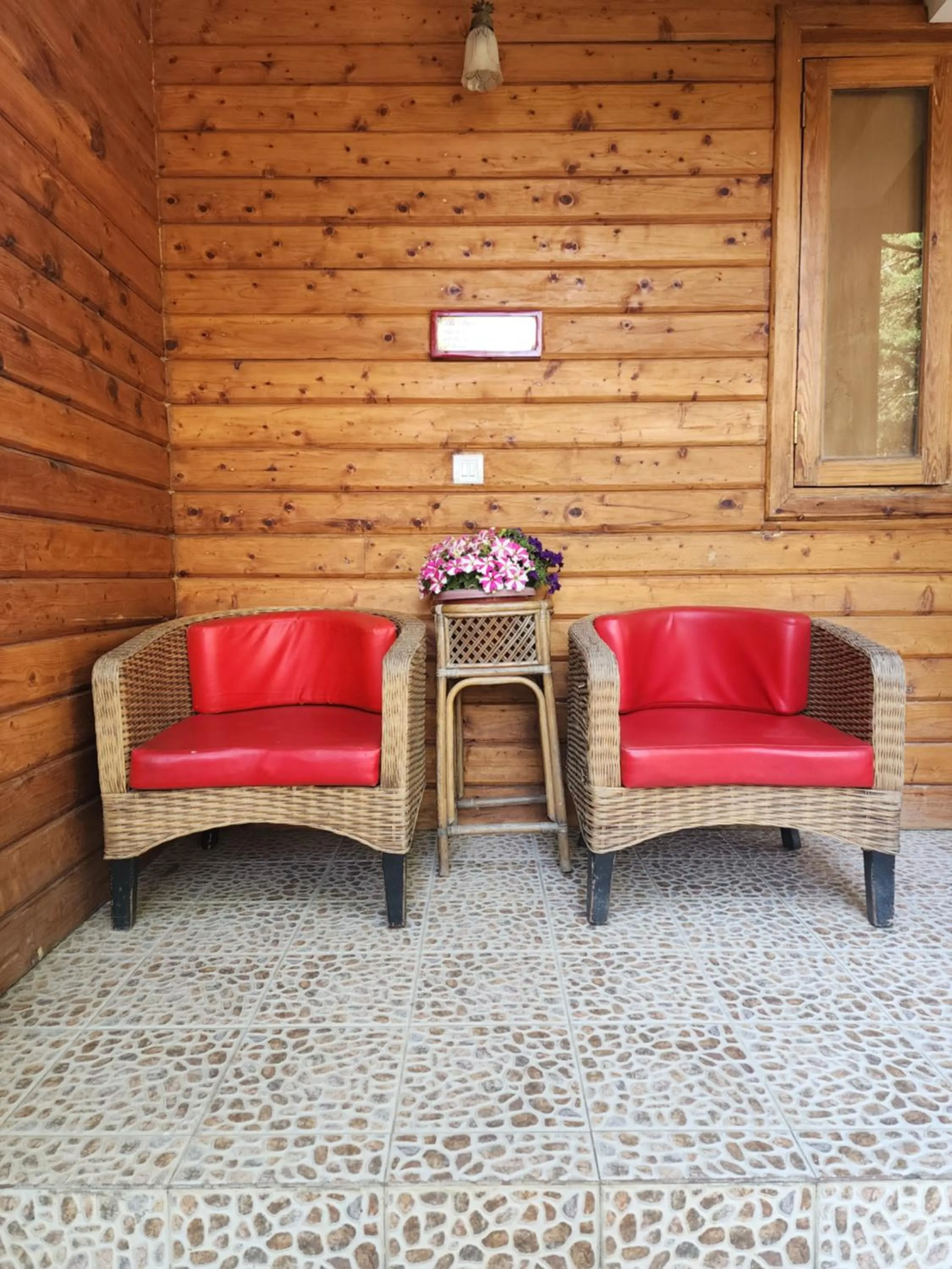 Seating area in The Chalets Naldehra