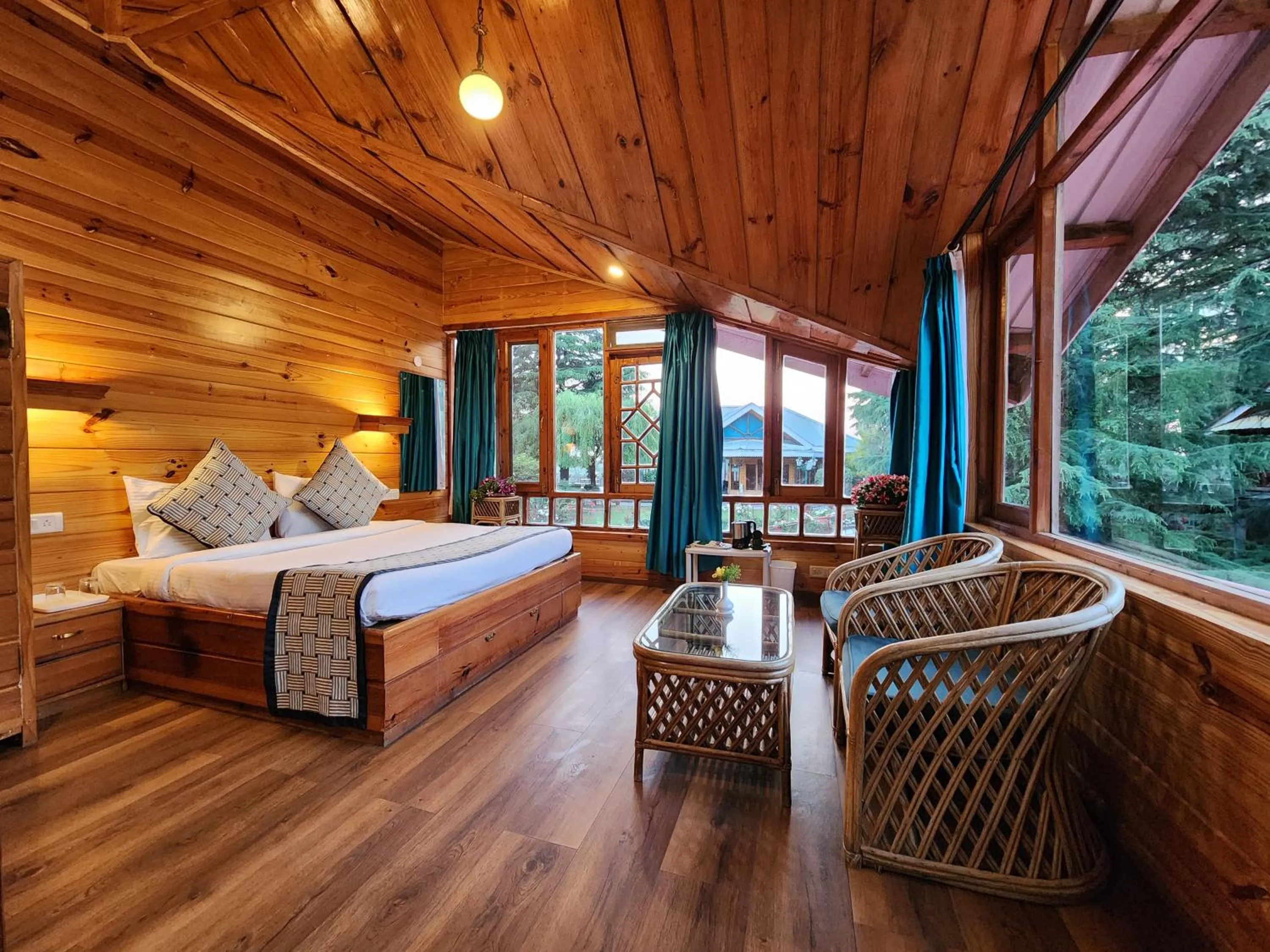 Bed in The Chalets Naldehra