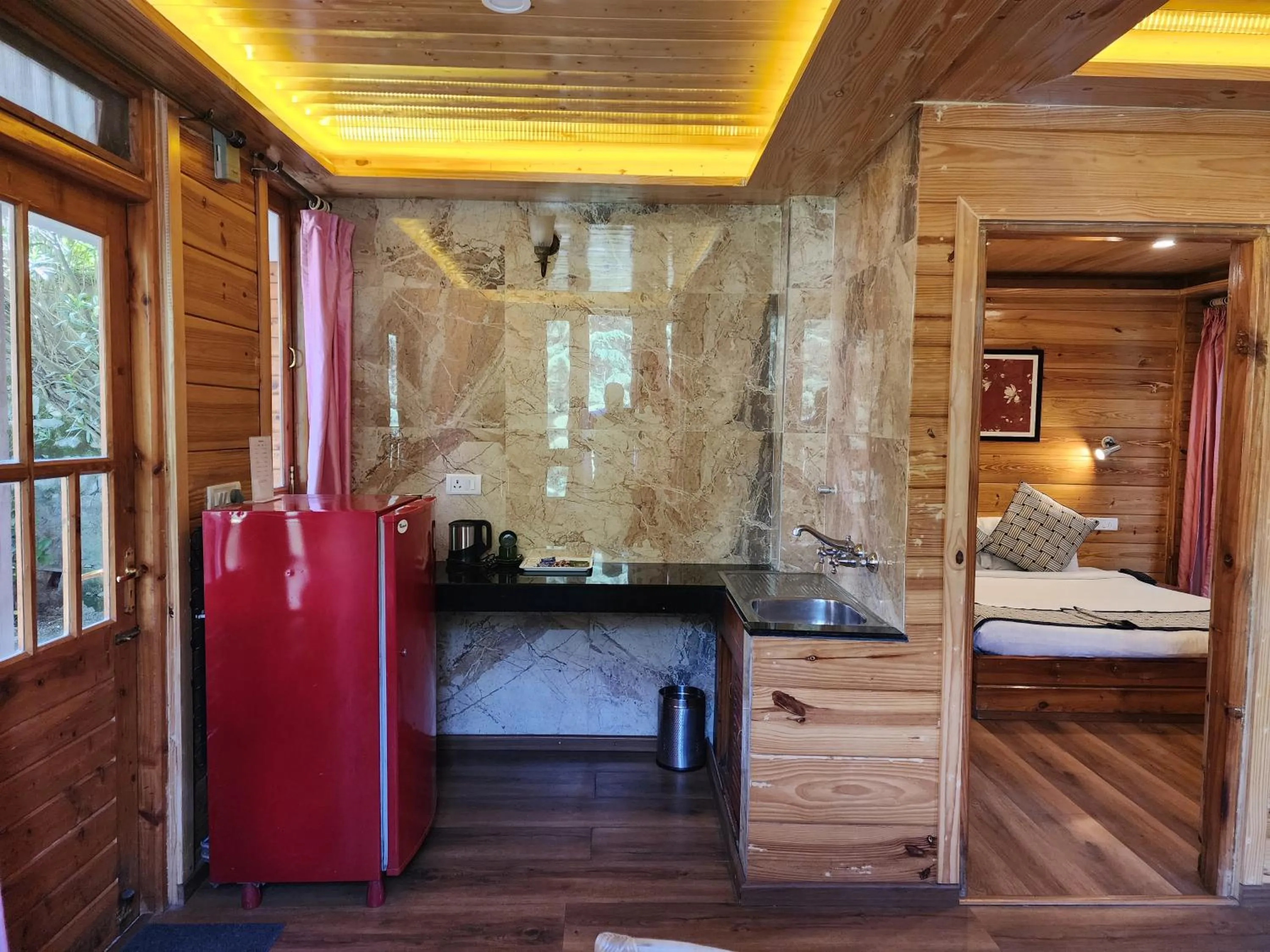 kitchen, Bed in The Chalets Naldehra