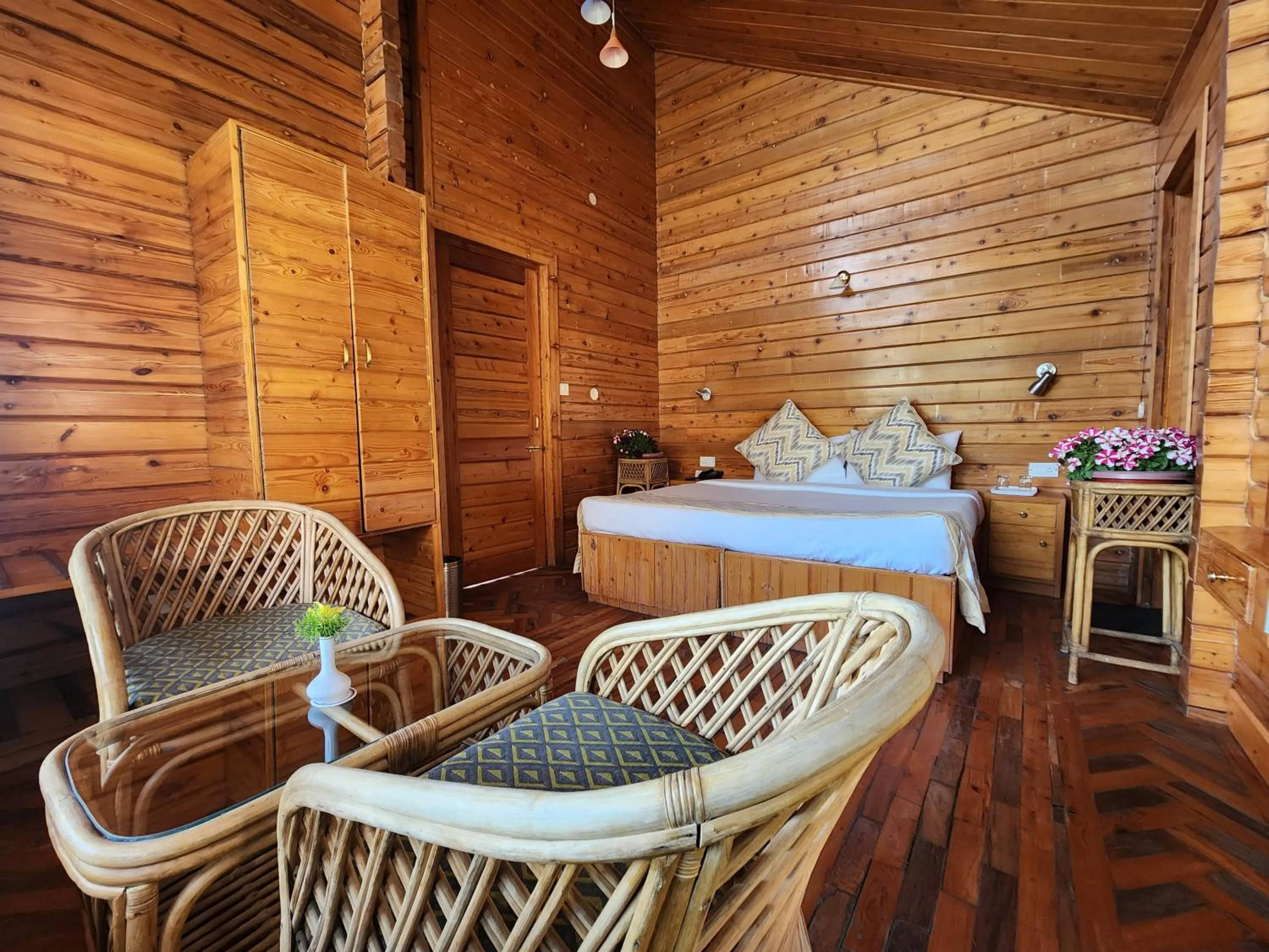 Bed in The Chalets Naldehra