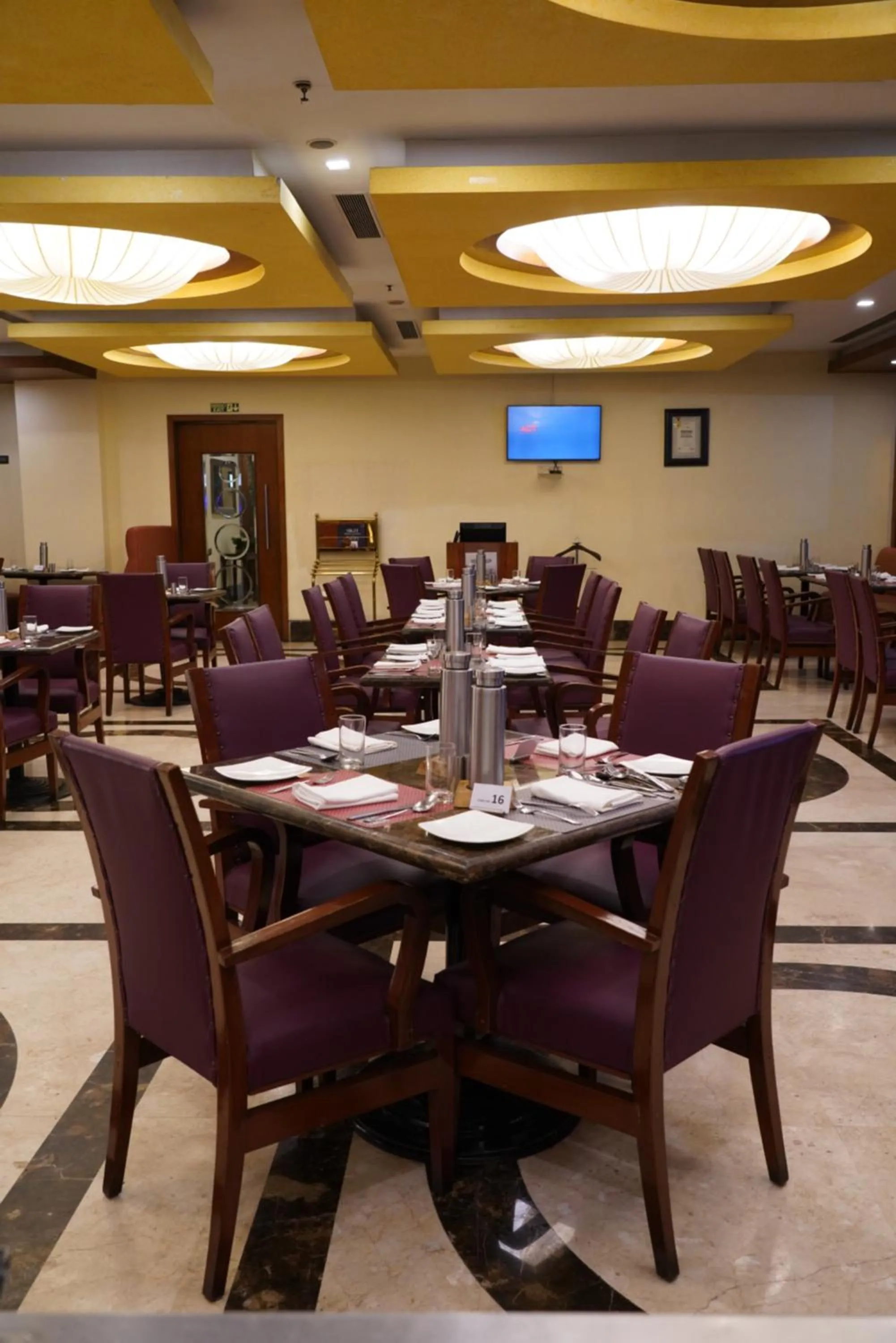 Restaurant/places to eat in Fortune Select JP Cosmos, Bengaluru - Member ITC Hotels' Group
