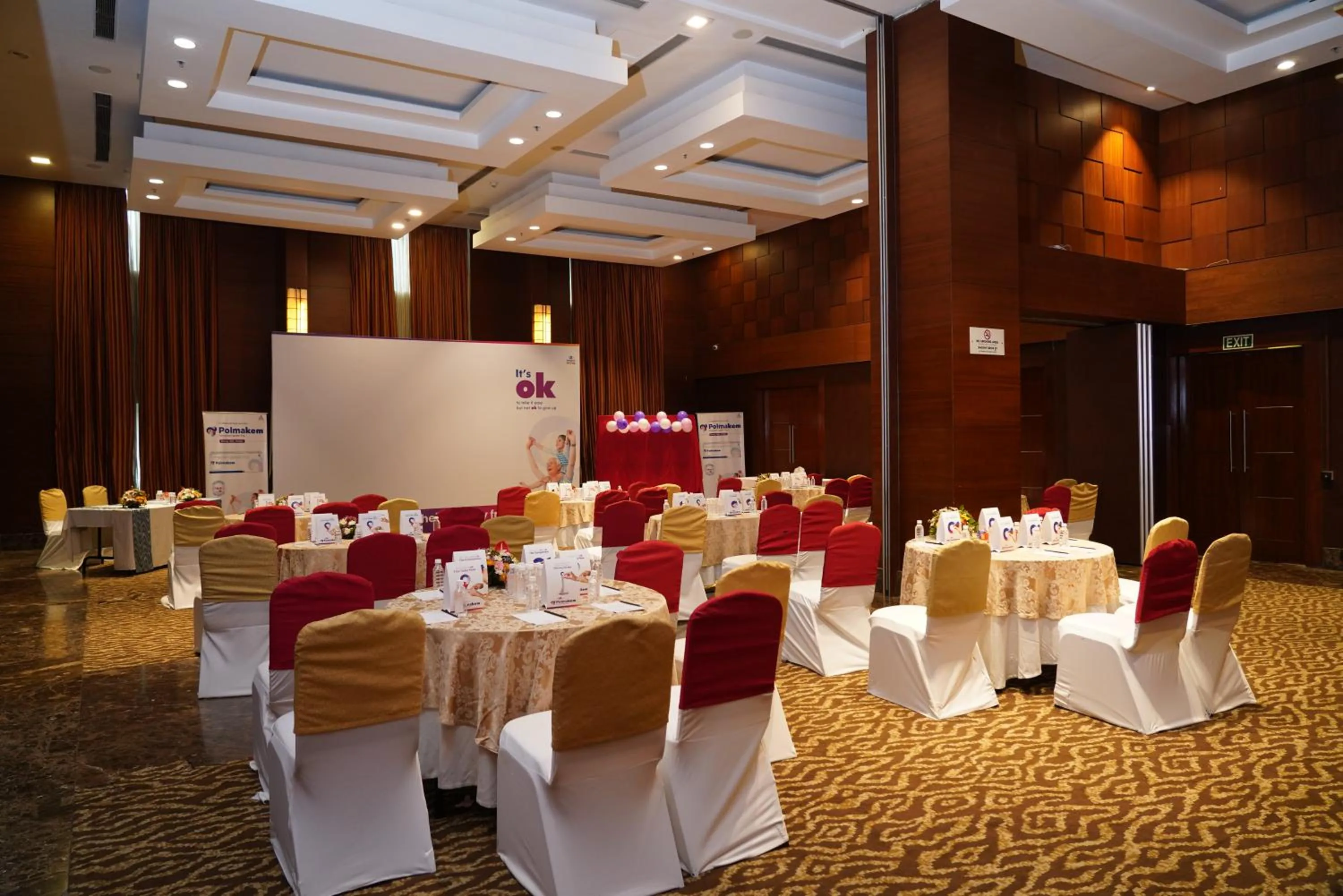 Meeting/conference room in Fortune Select JP Cosmos, Bengaluru - Member ITC Hotels' Group
