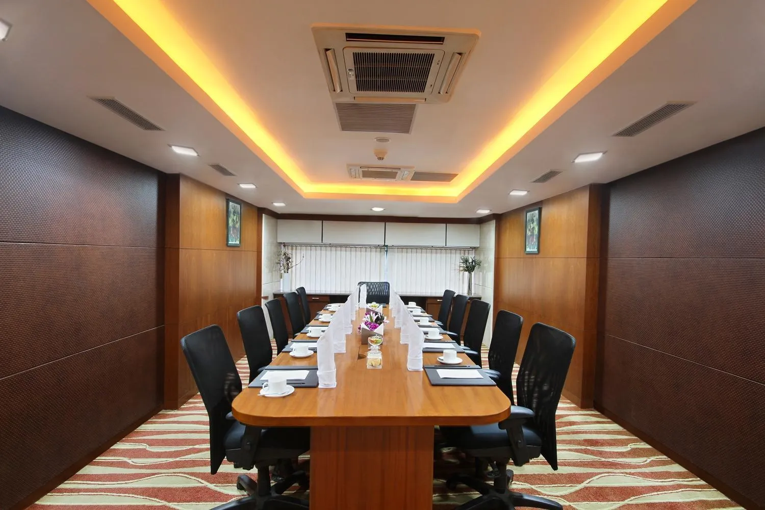 Business facilities in Fortune Select JP Cosmos, Bengaluru - Member ITC Hotels' Group
