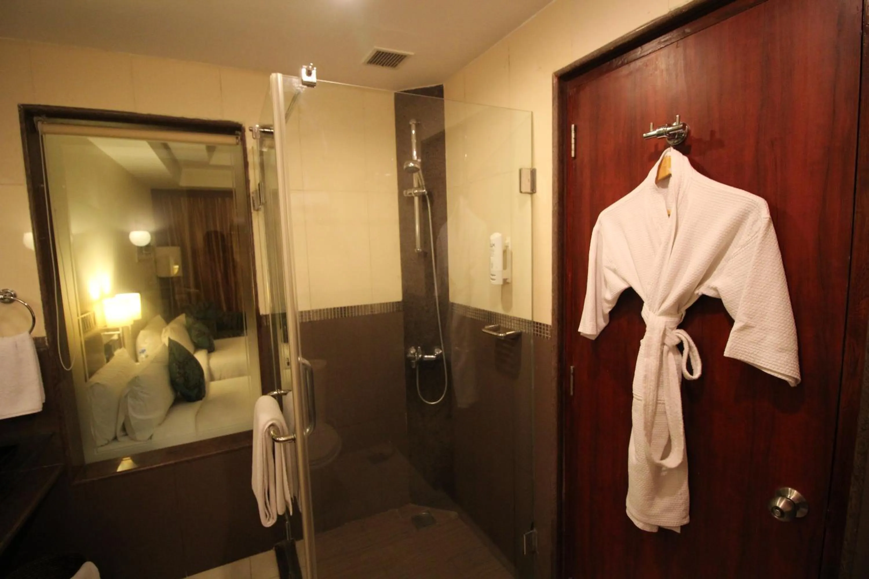 Shower in Fortune Select JP Cosmos, Bengaluru - Member ITC Hotels' Group