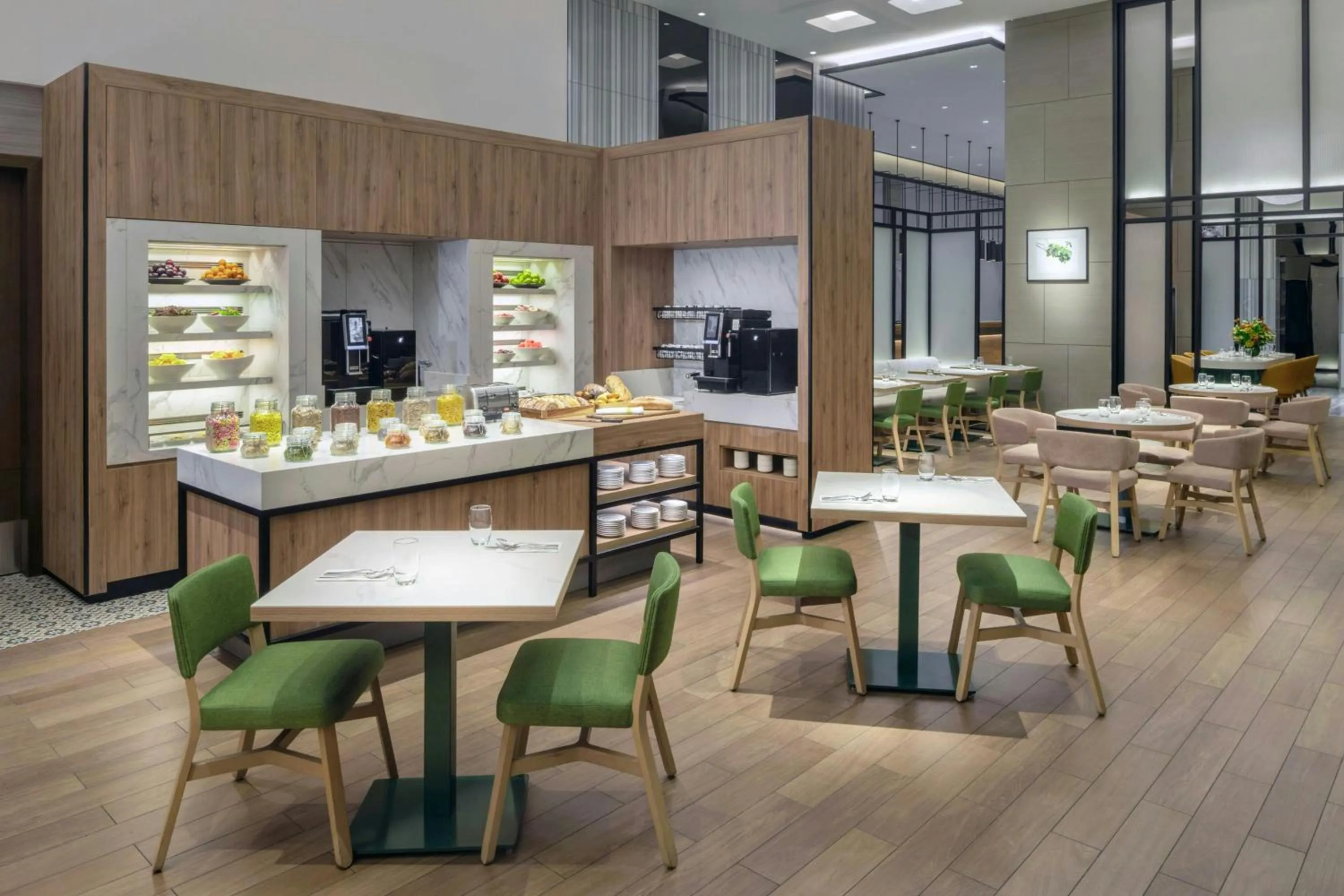 Breakfast in Courtyard by Marriott Singapore Novena