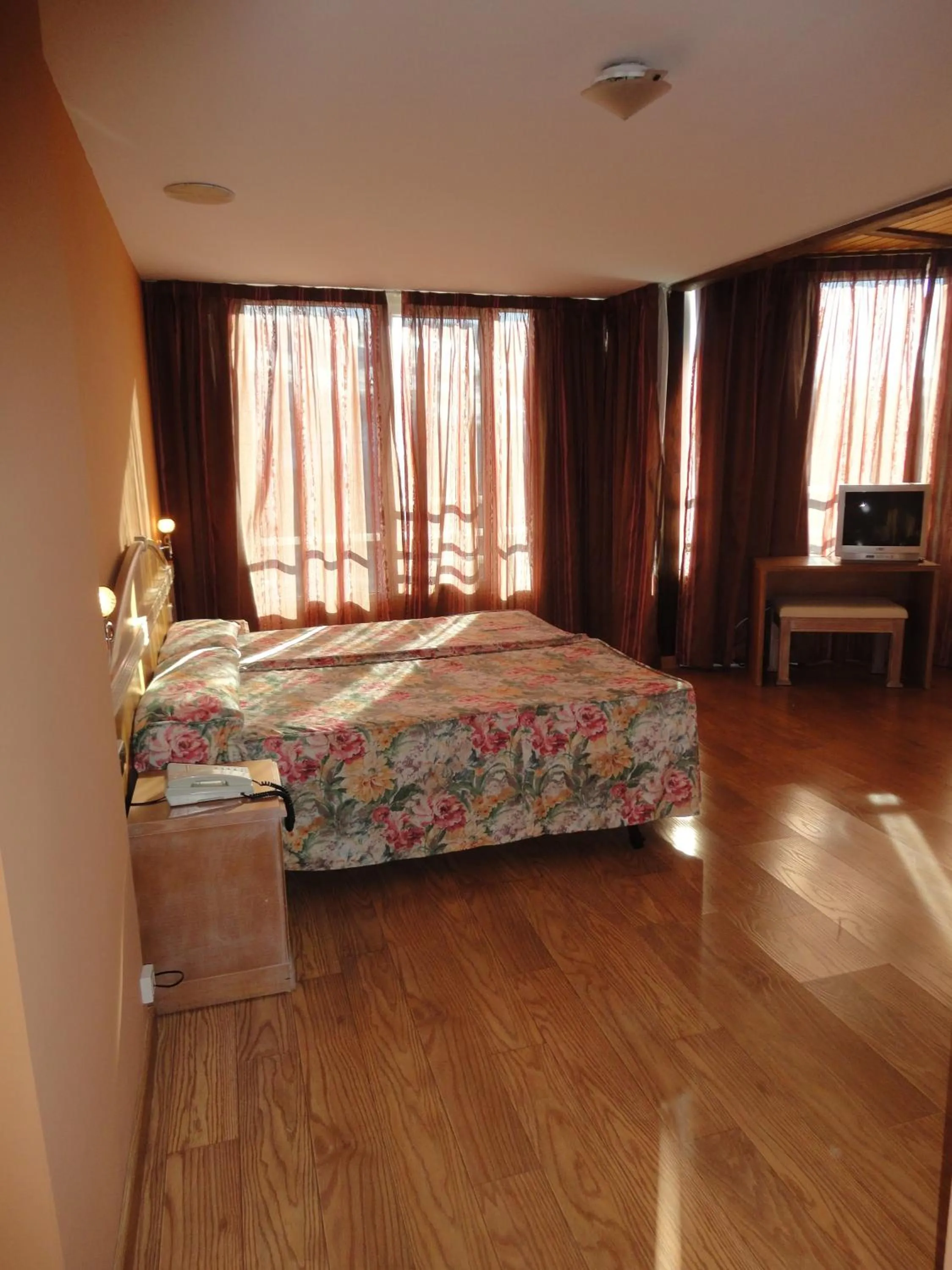 Photo of the whole room in Hotel Reino Nevado