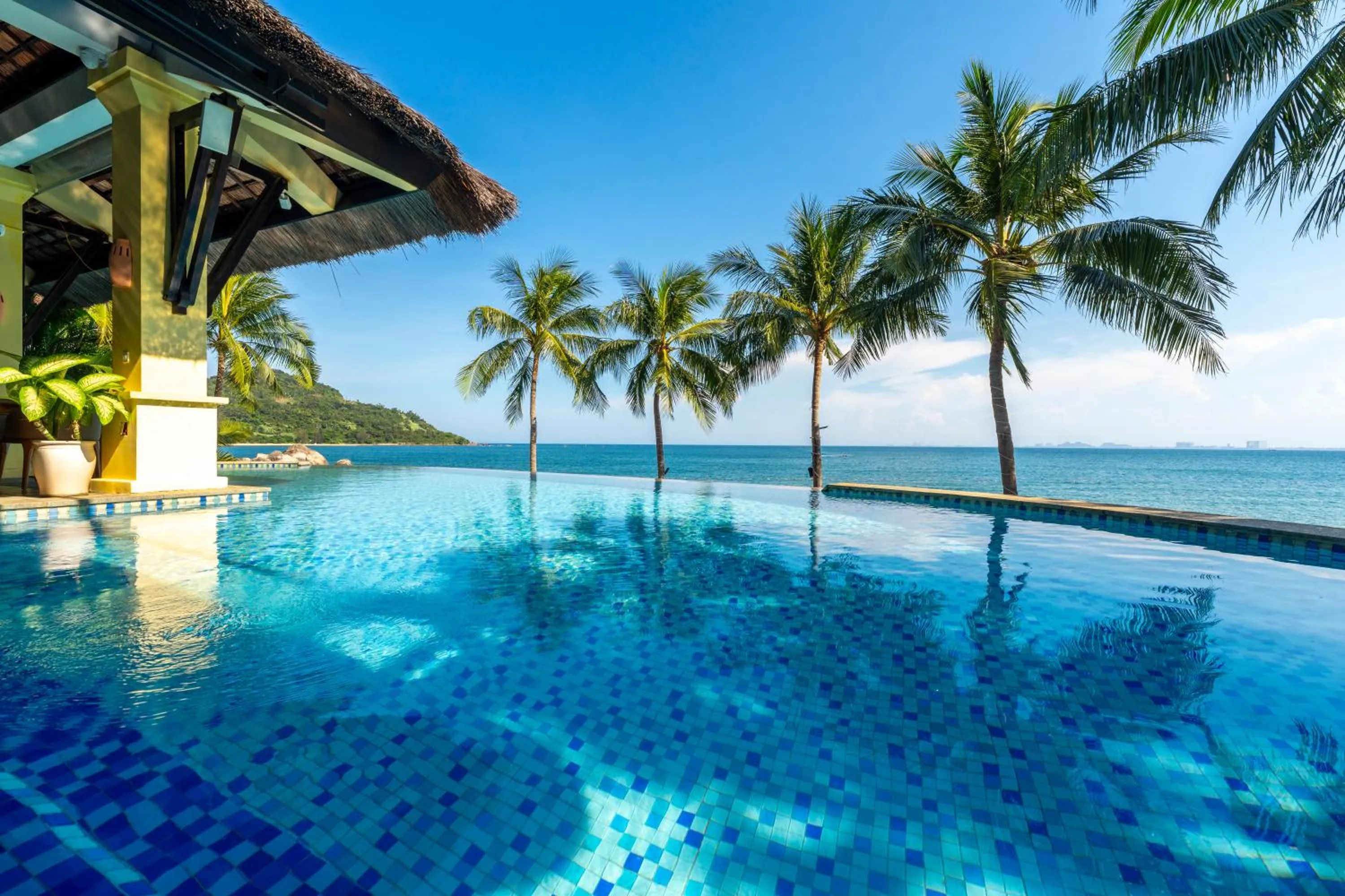 Day in Son Tra Beach Resort & Spa Danang