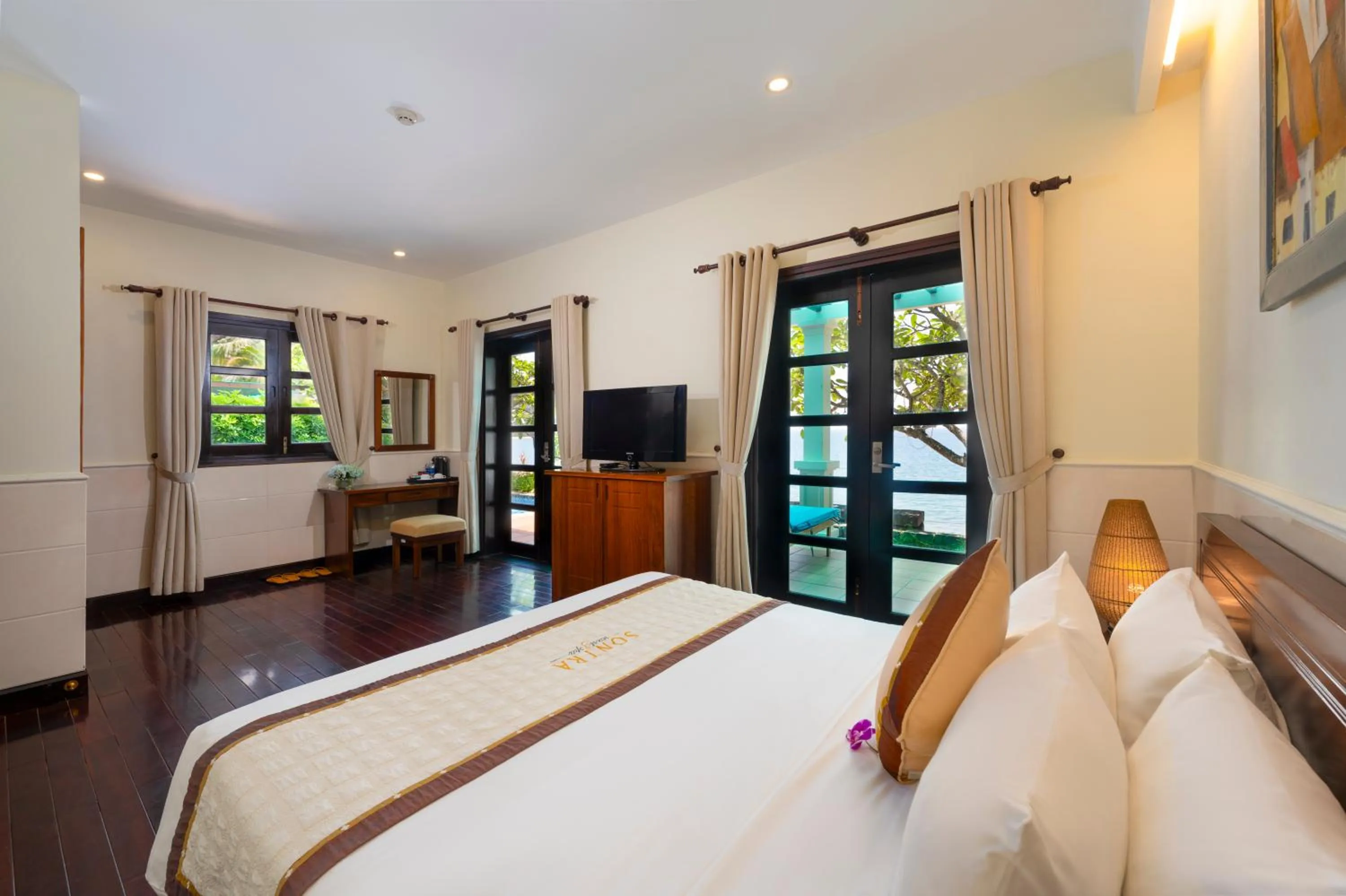 Bed in Son Tra Beach Resort & Spa Danang